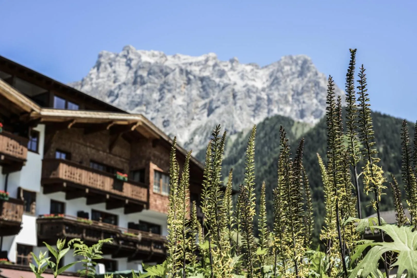 Property building in Hotel Tirolerhof - Familotel Zugspitze