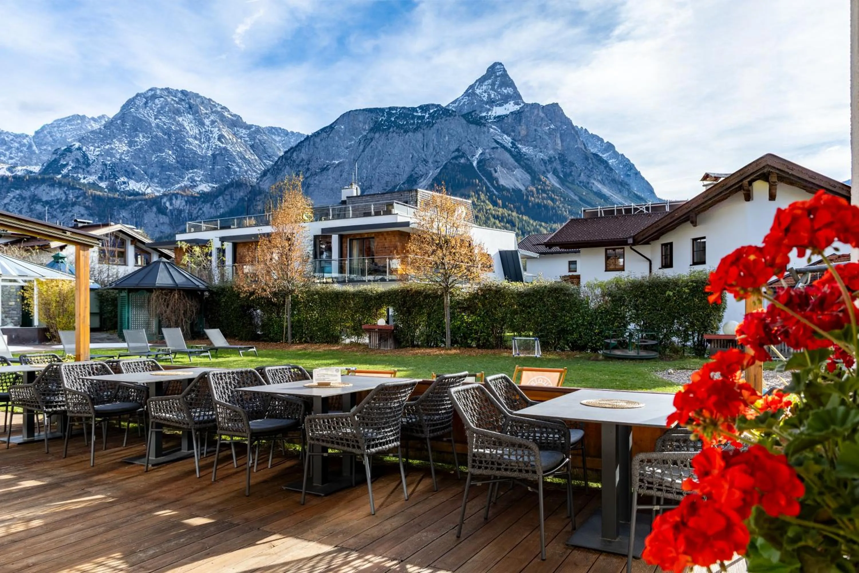 Mountain view in Hotel Tirolerhof - Familotel Zugspitze