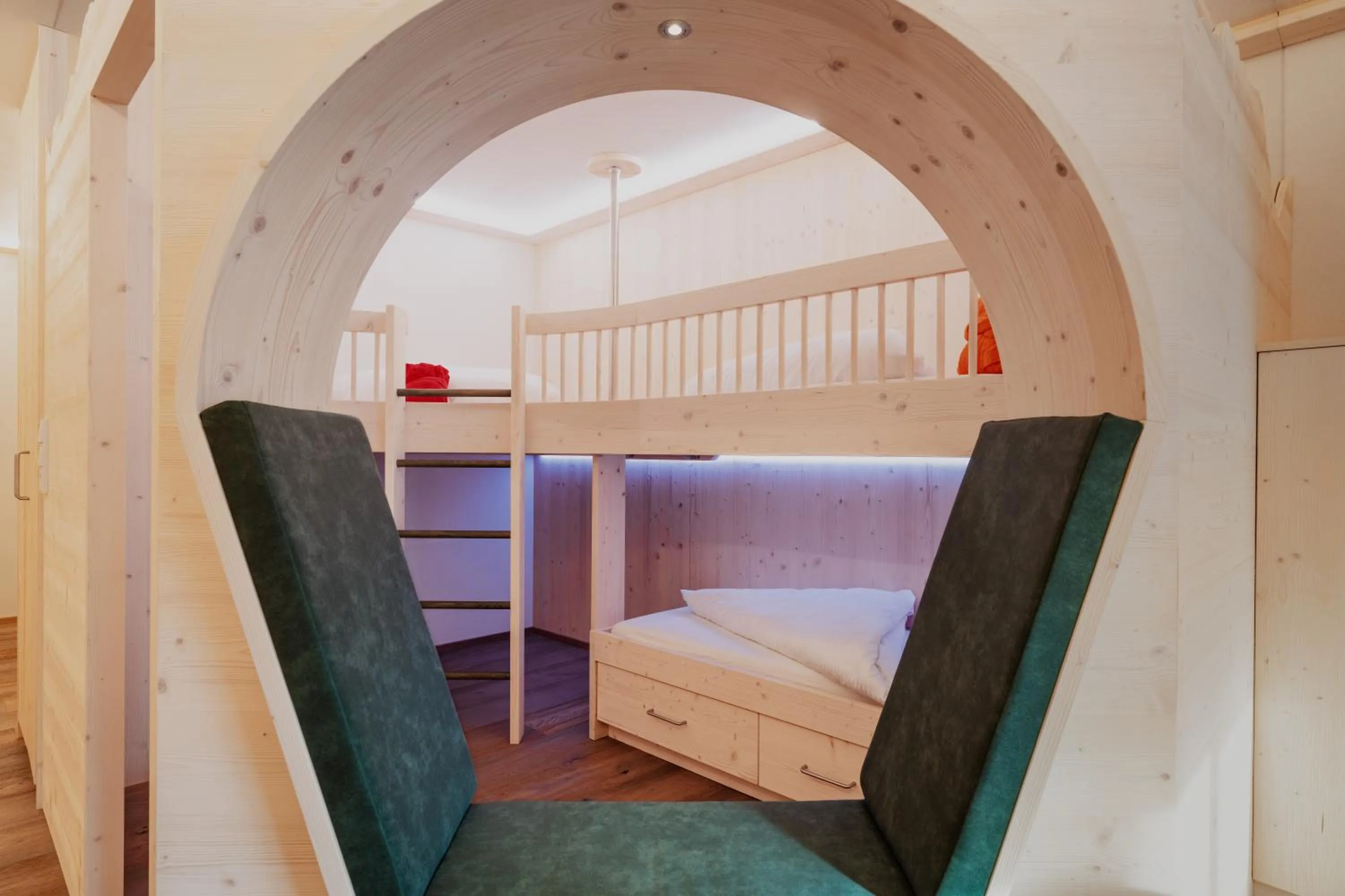 bunk bed, Bed in Hotel Tirolerhof - Familotel Zugspitze