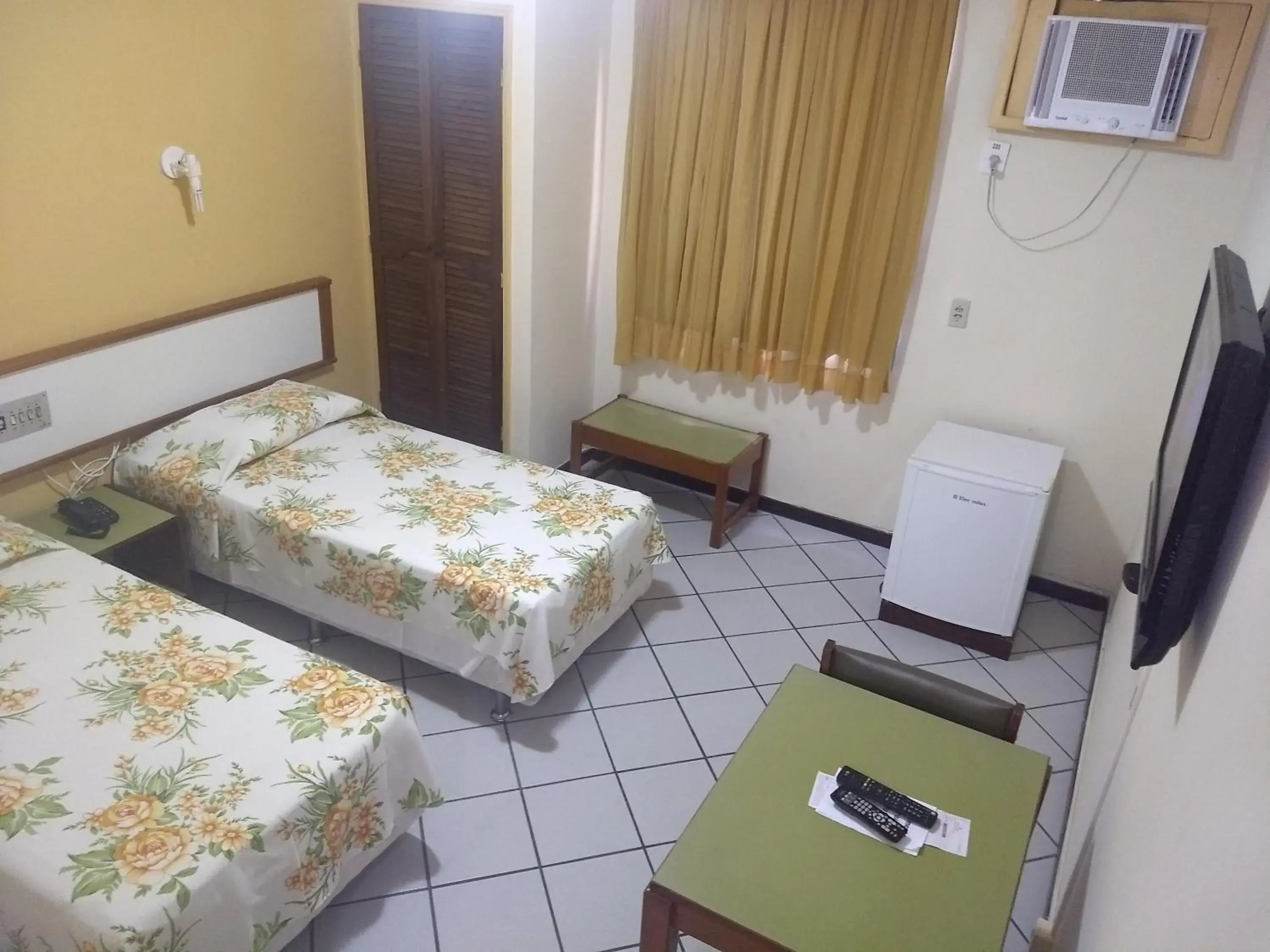 Twin Room in Nascimento Praia Hotel Twin Room in Nascimento Praia Hotel