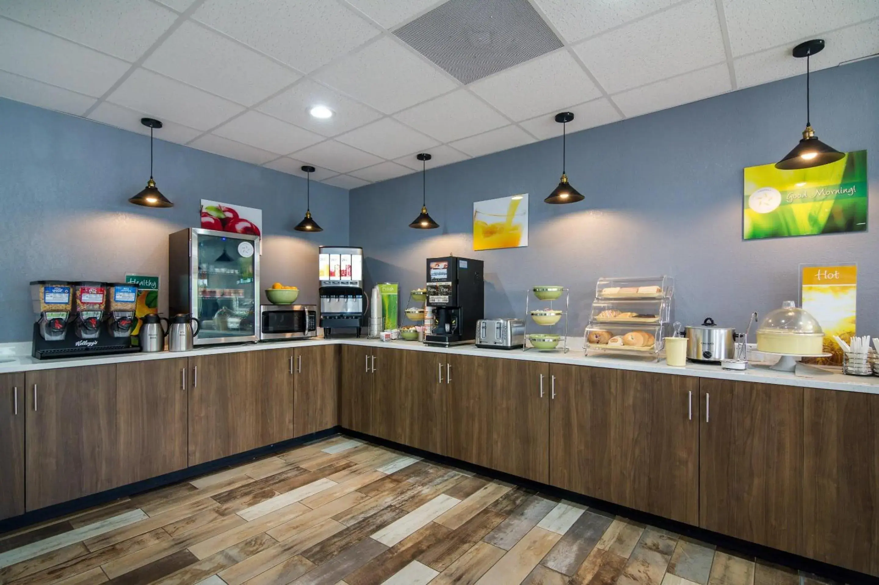 Breakfast in Quality Inn - On The Lake Clarksville-Boydton Breakfast in Quality Inn - On The Lake Clarksville-Boydton