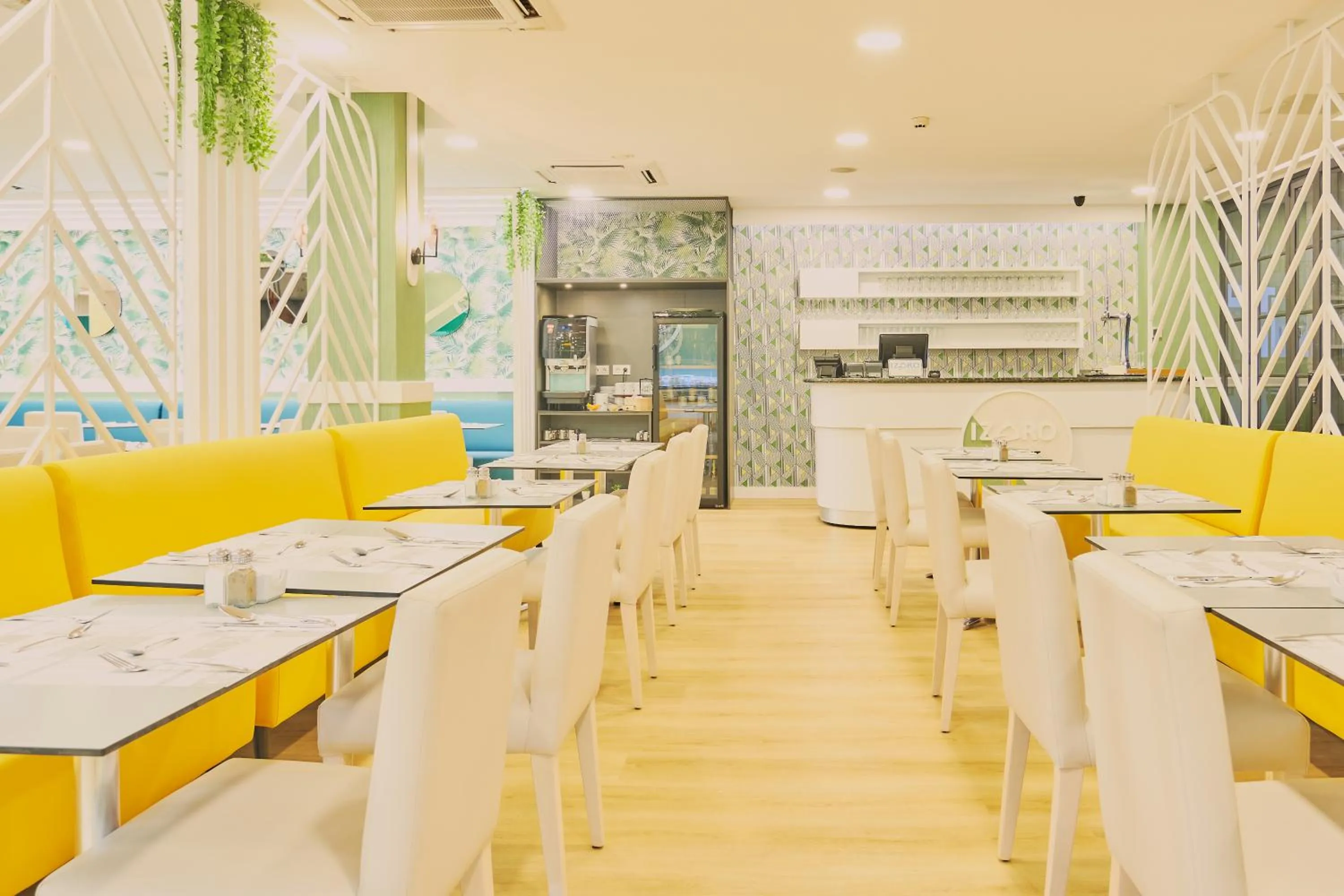 Restaurant/places to eat in Gloria Izaro Club Hotel