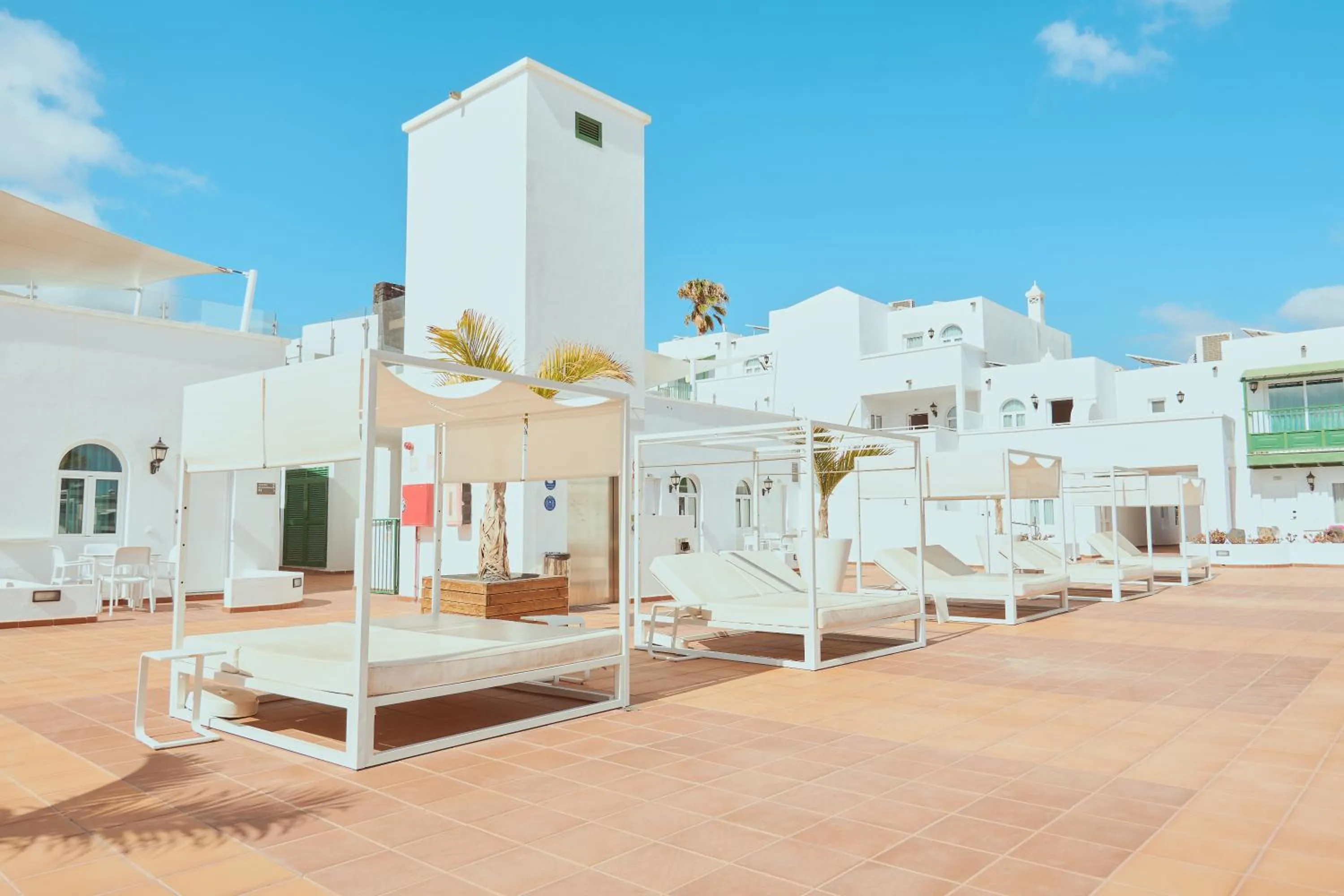 Solarium in Gloria Izaro Club Hotel