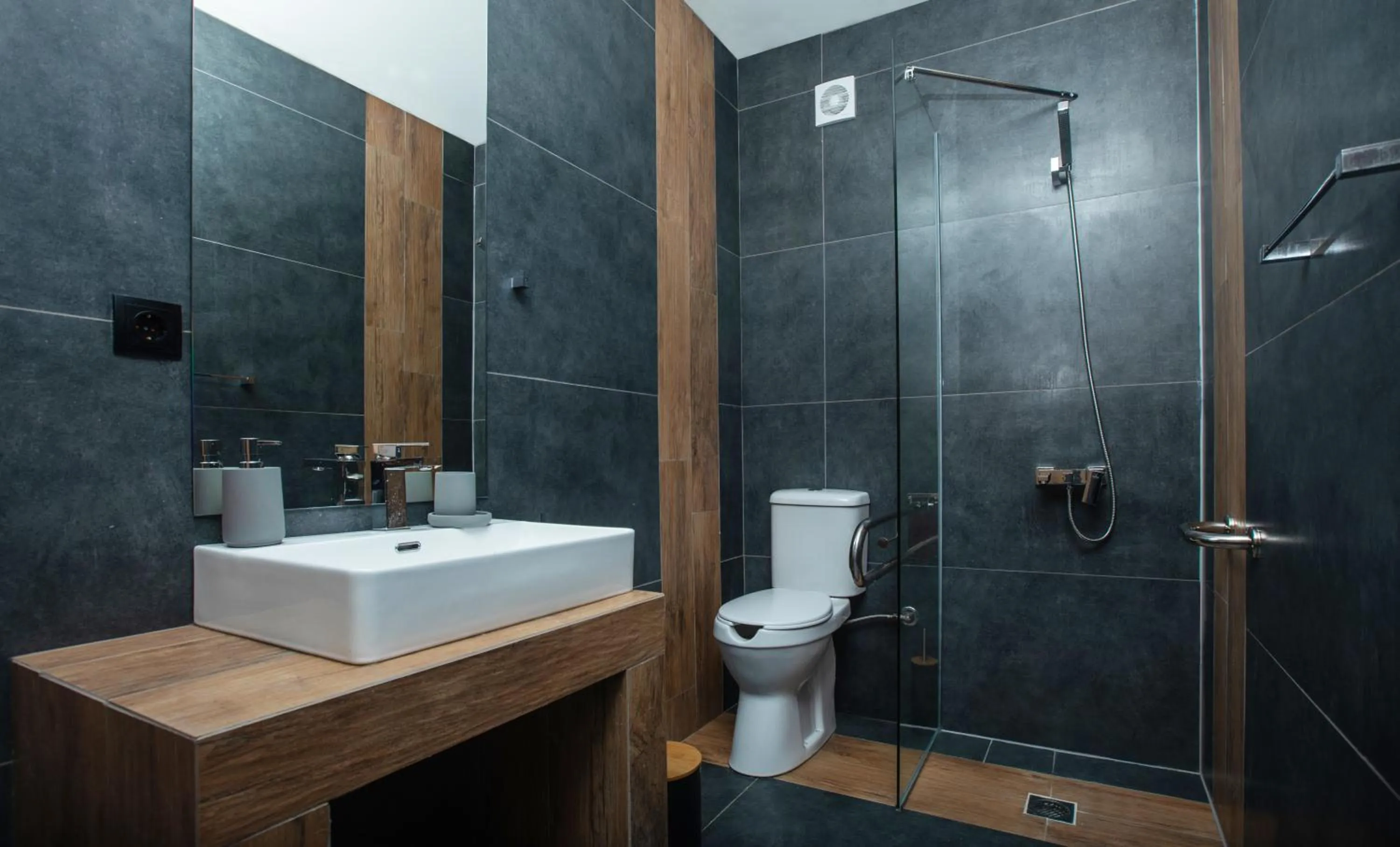 Shower in Erolidae Villas