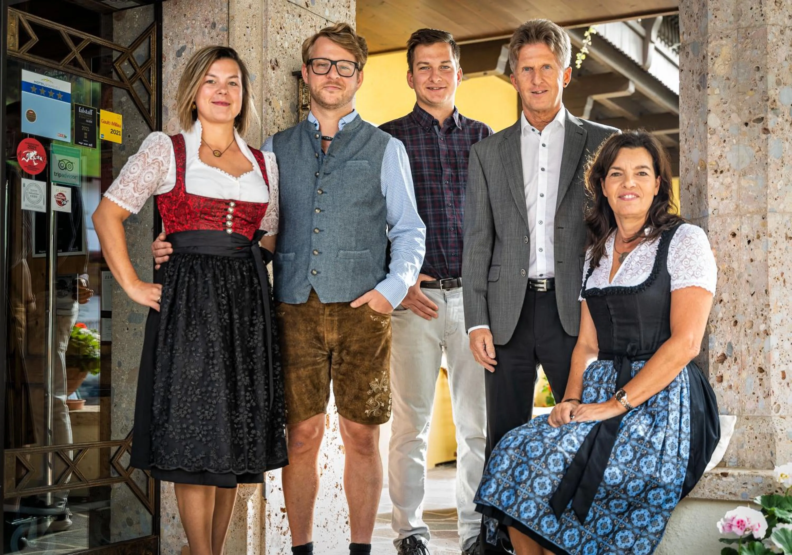 People in Brugger's Genießerhotel Lanersbacherhof