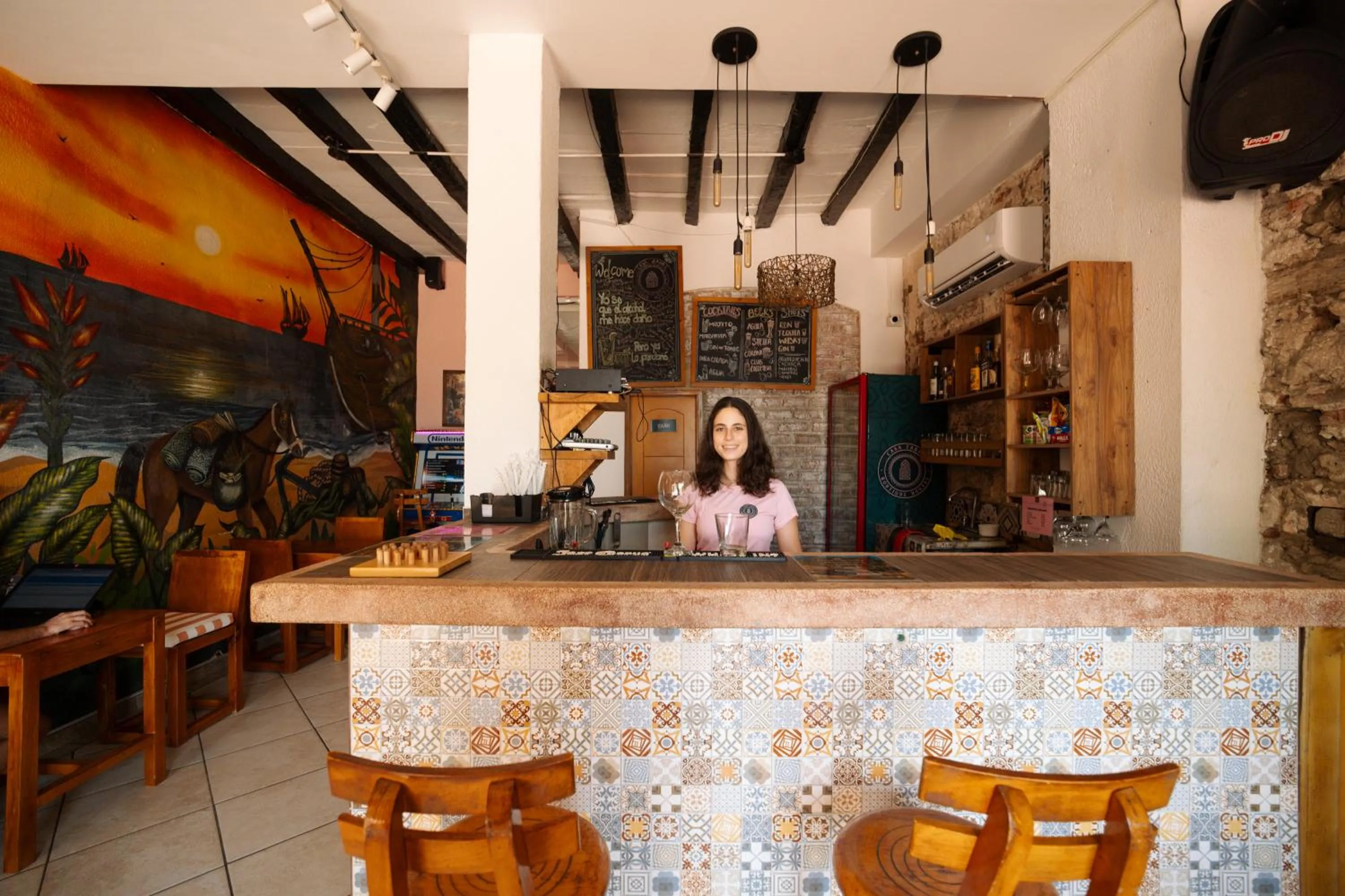 Lounge or bar in Casa Zahri Boutique Hostel