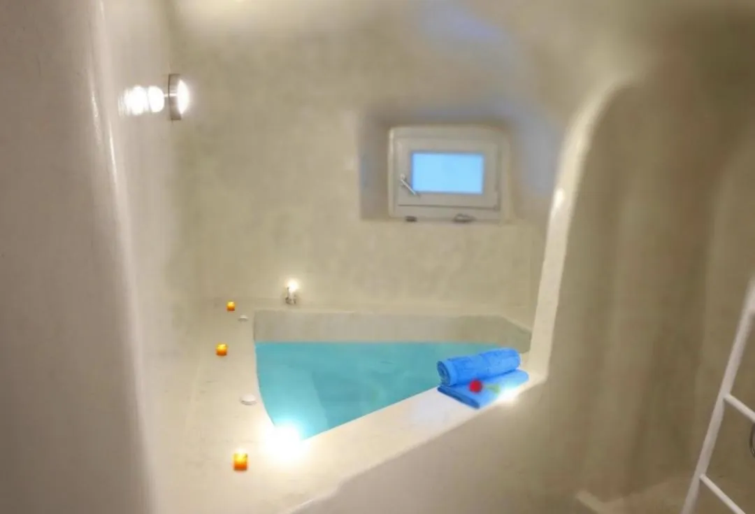 Golden Stone Santorini Suites