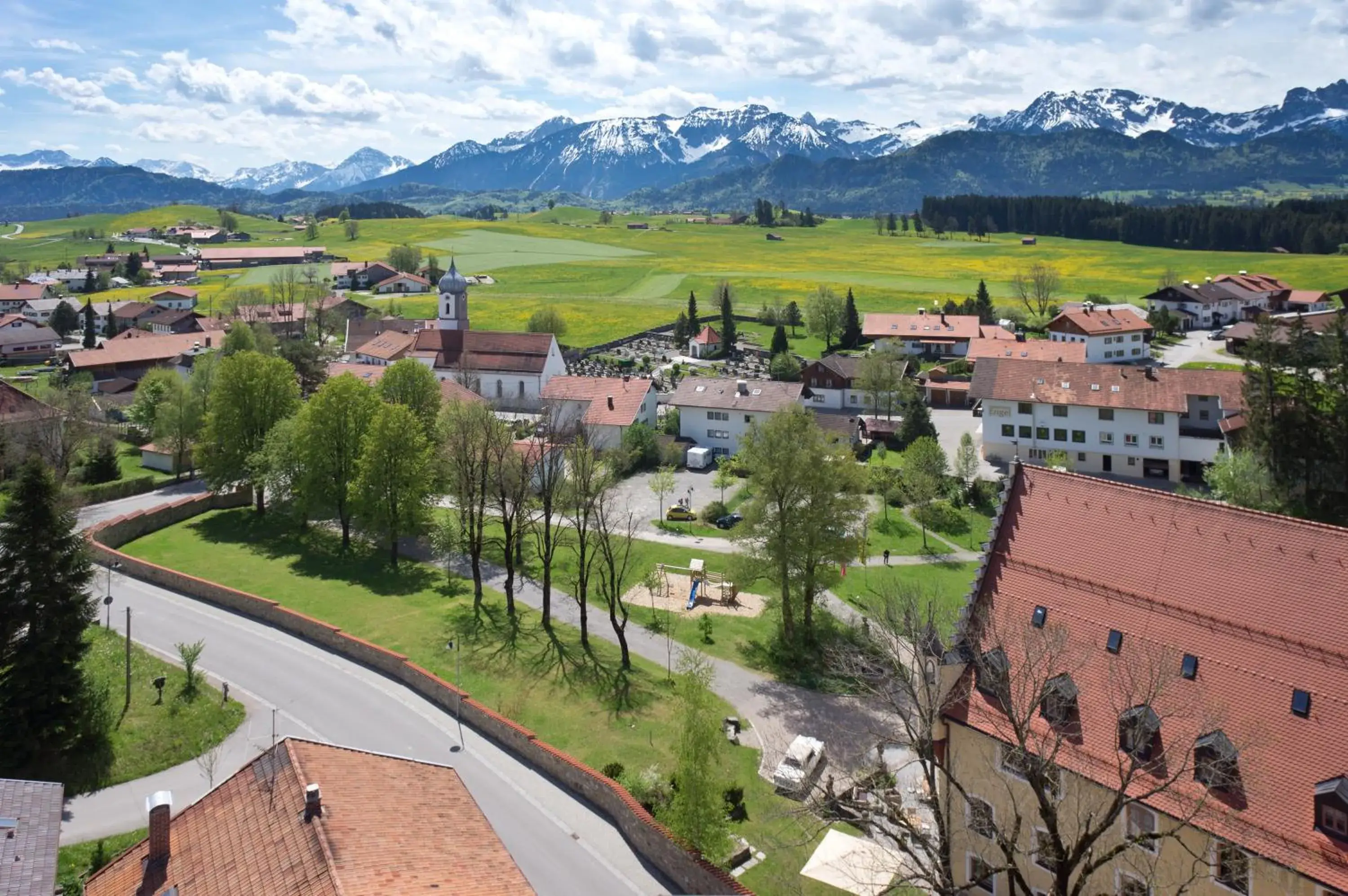 Mountain view in Schloss zu Hopferau