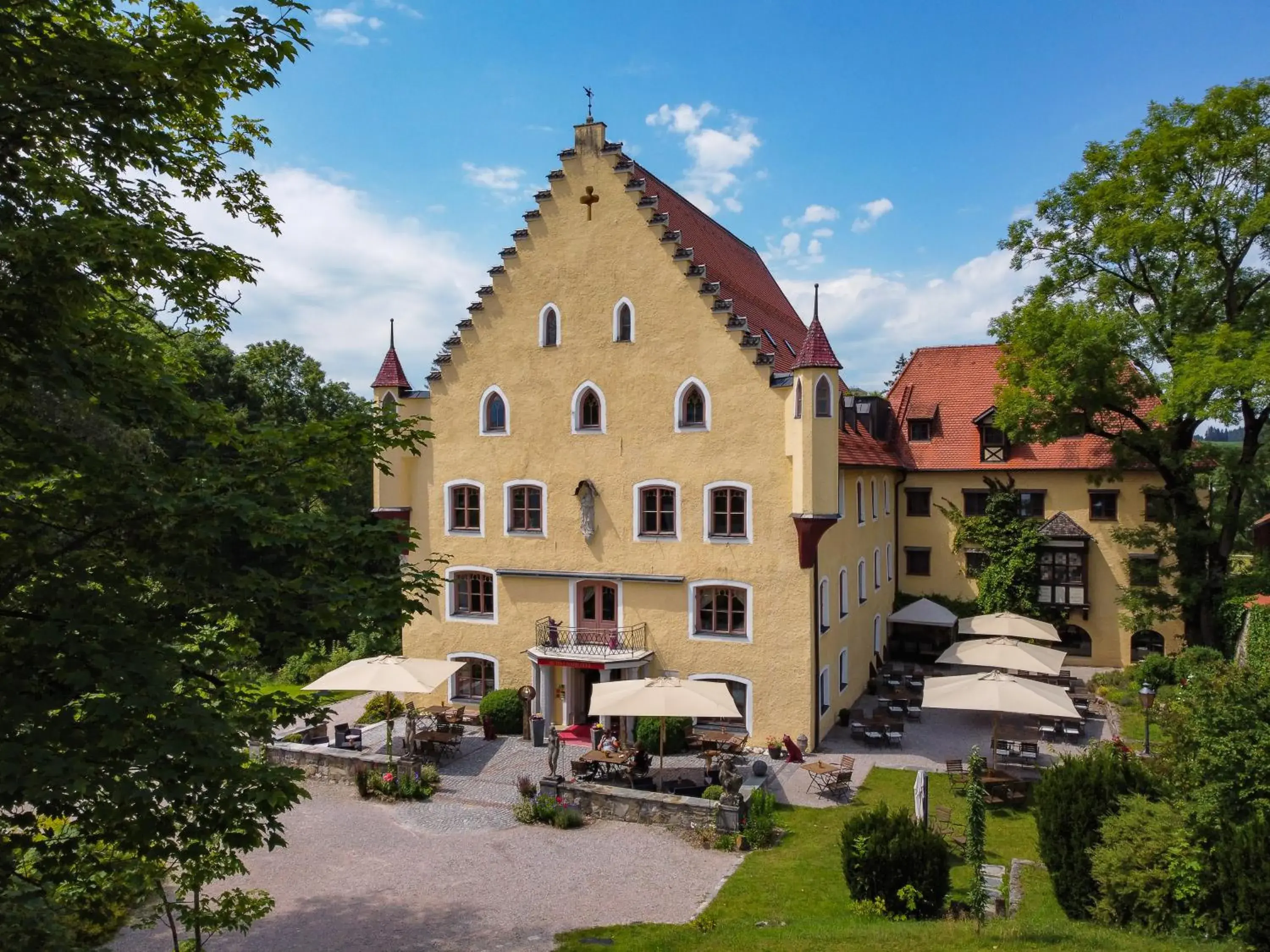 Property Building in Schloss zu Hopferau