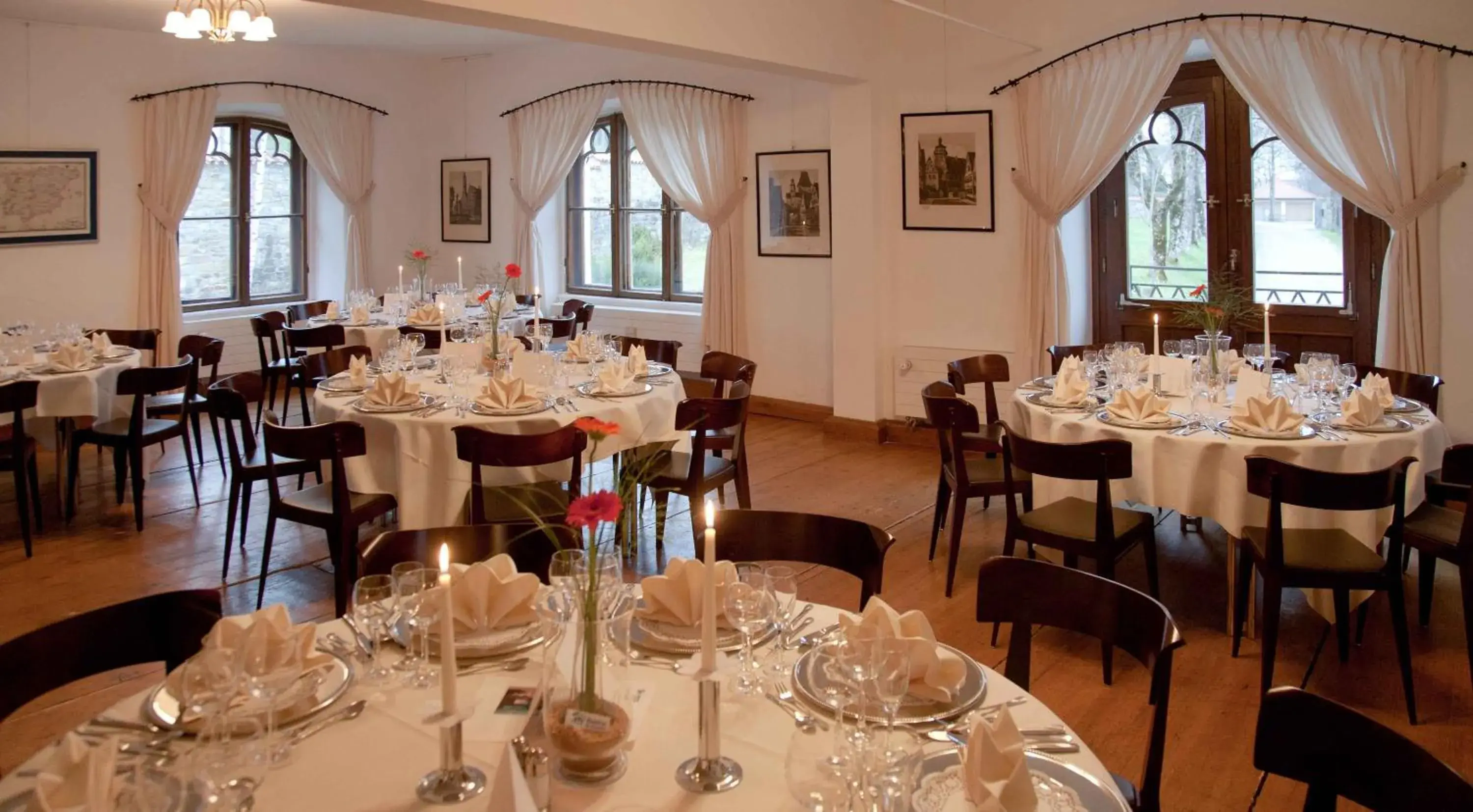 Banquet/Function facilities, Restaurant/Places to Eat in Schloss zu Hopferau