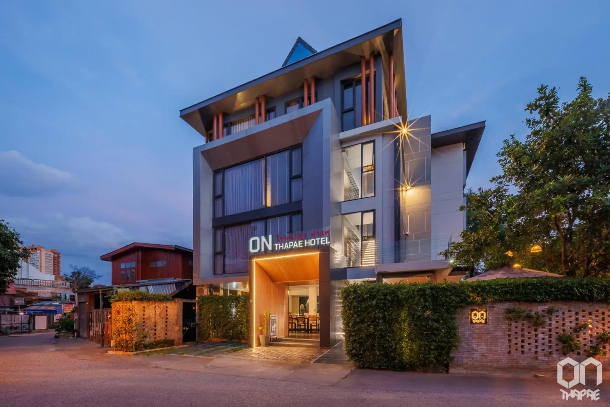 Property building in ON Thapae Gate Chiangmai Property building in ON Thapae Gate Chiangmai