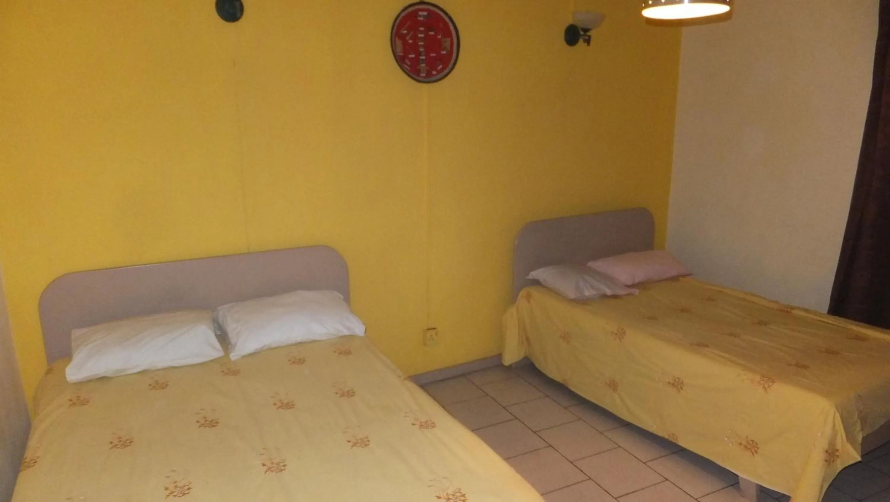 Bedroom, Bed in Dookee House