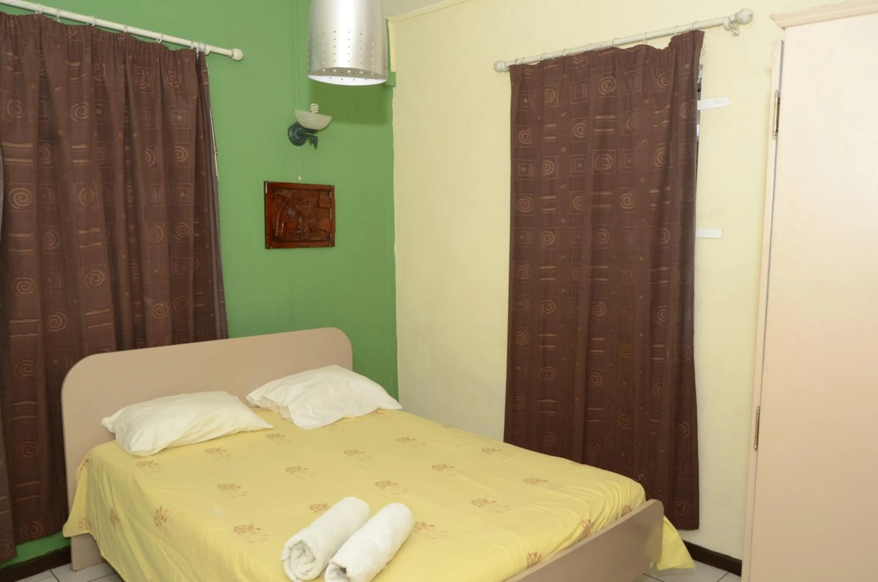 Bedroom, Bed in Dookee House