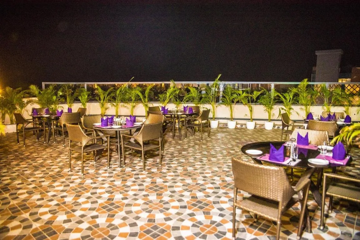 Restaurant/places to eat in Regenta Inn Amristar Airport Road by Royal Orchid Hotels Limited