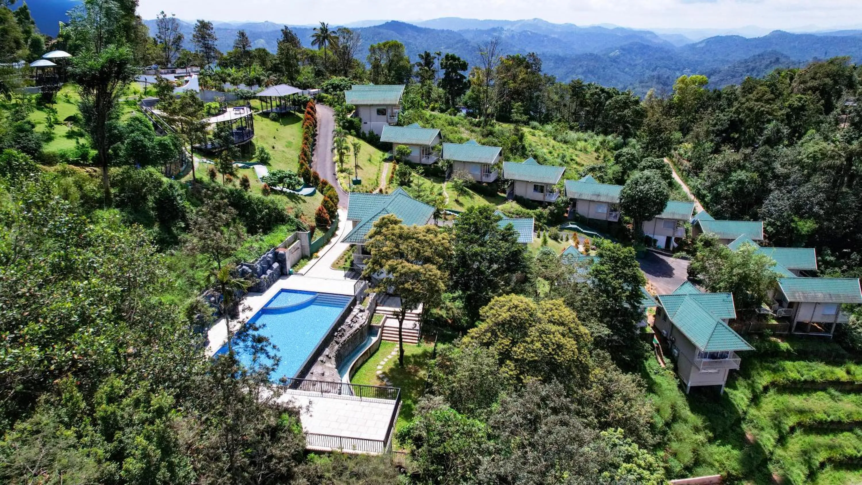 Aveda Munnar Mountains and Mist