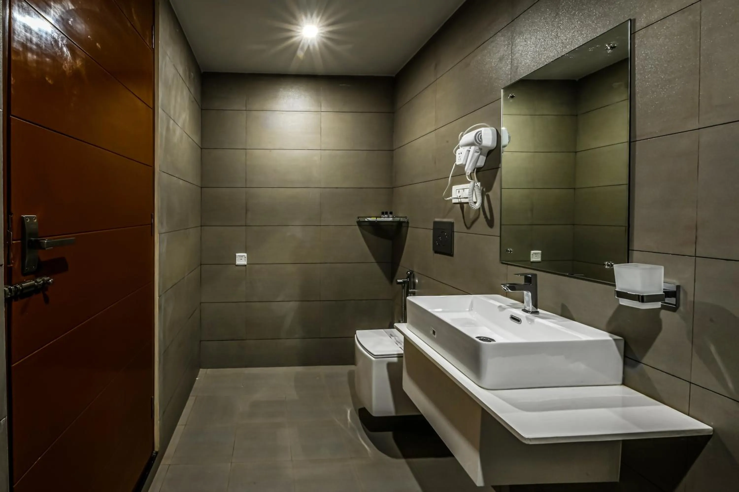 Bathroom in Aveda Munnar Mountains and Mist