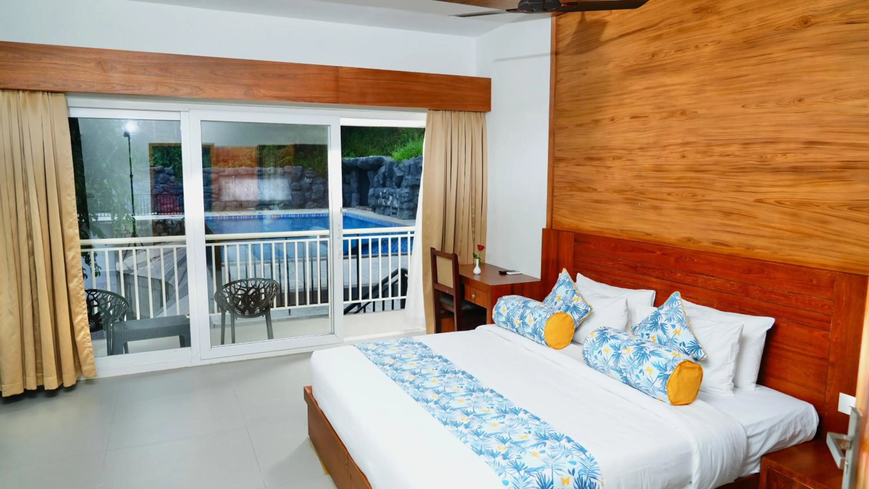 Bedroom, Bed in Aveda Munnar Mountains and Mist