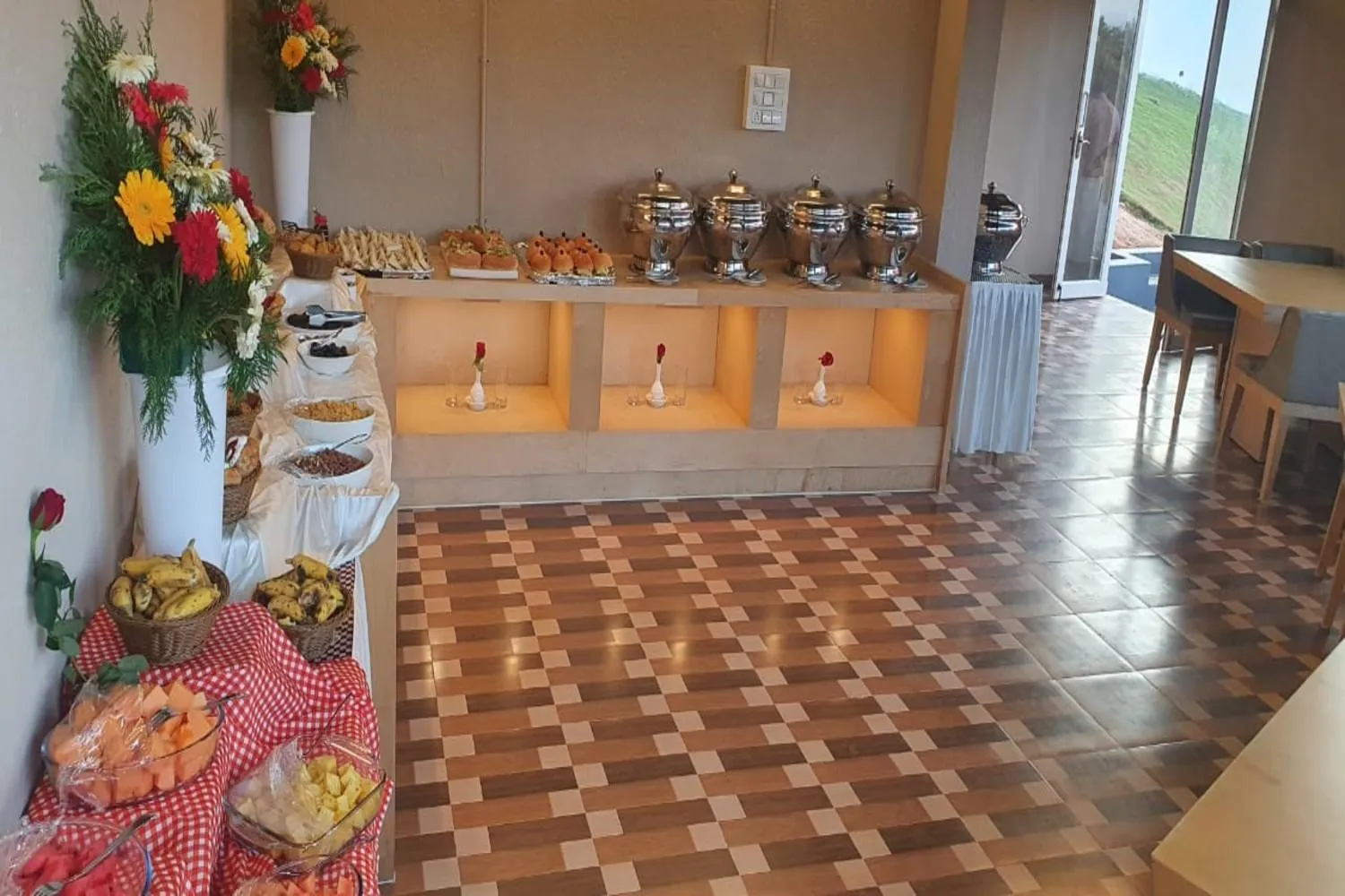 Breakfast in Aveda Munnar Mountains and Mist