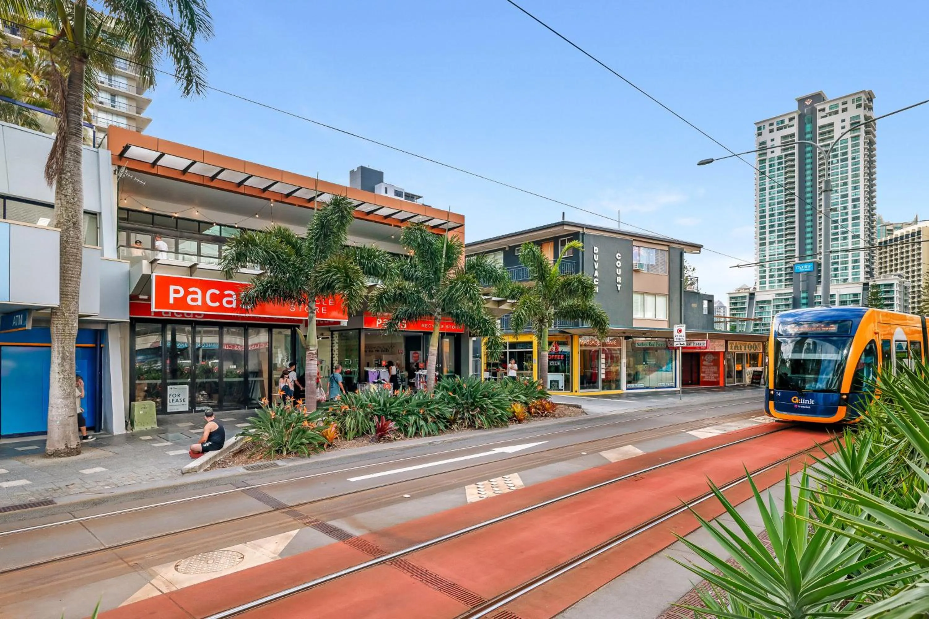 Street view in Tequila Sunrise Hostel Surfers Paradise