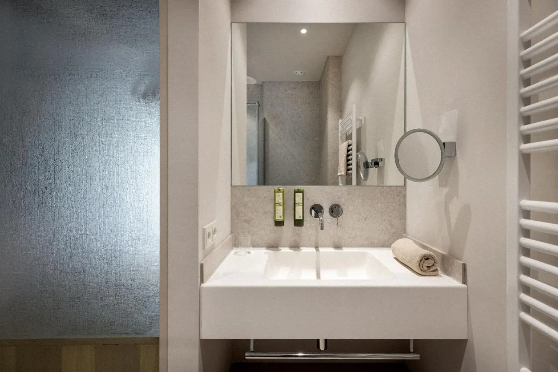 Superior Single Room with Balcony in Heilthermen Resort Bad Waltersdorf Superior Single Room with Balcony in Heilthermen Resort Bad Waltersdorf