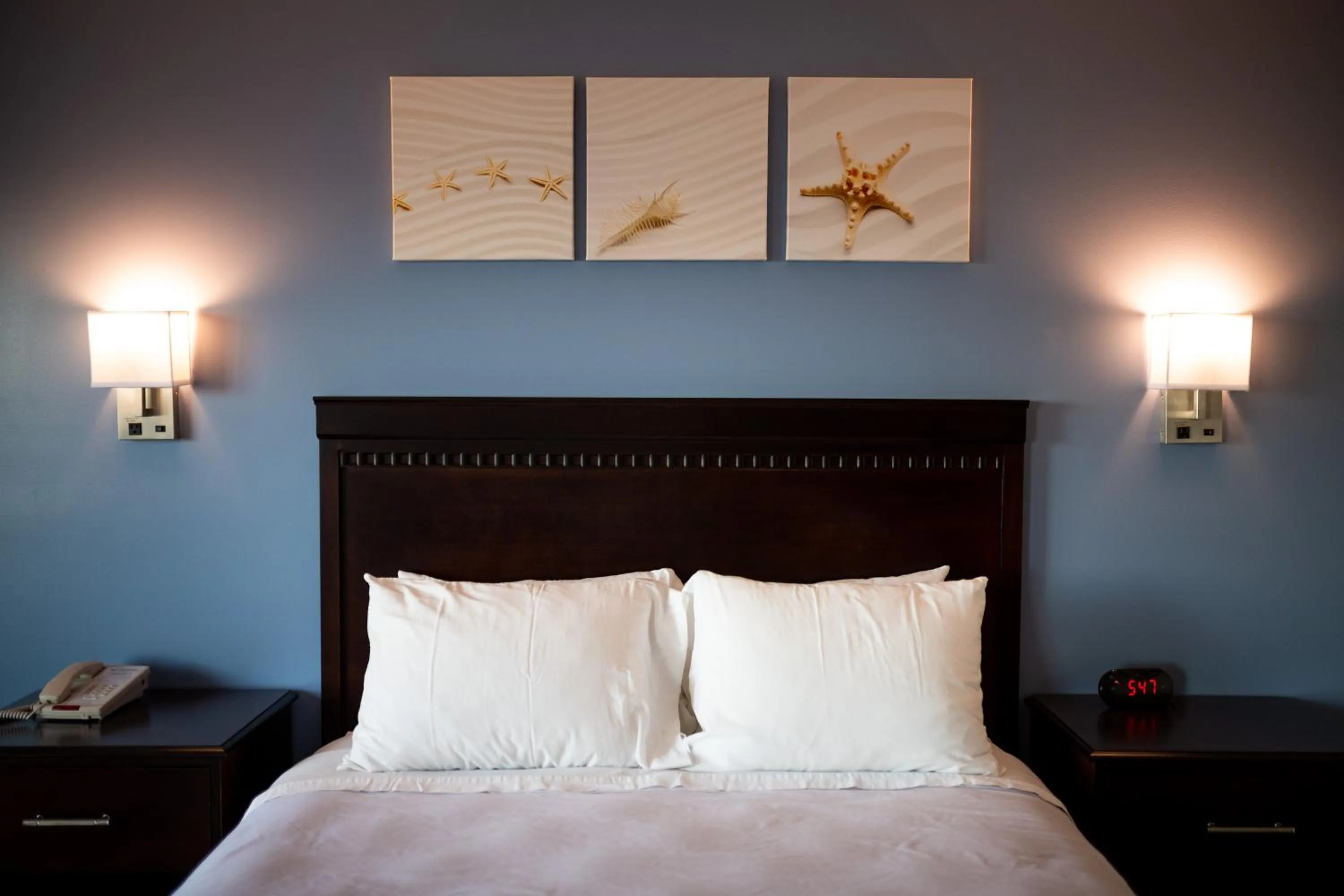 Bed in Ledges By the Bay