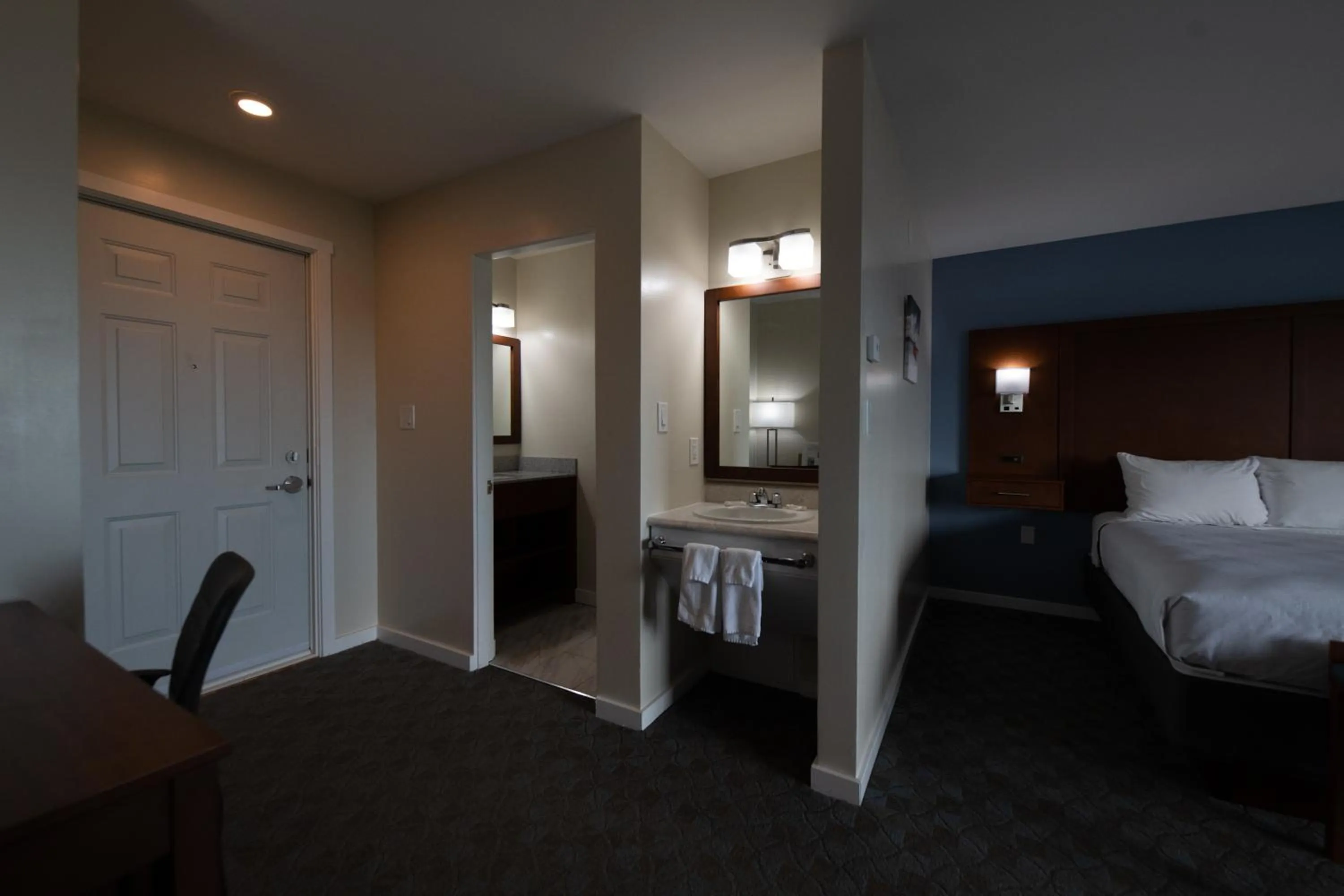 Bed in Ledges By the Bay