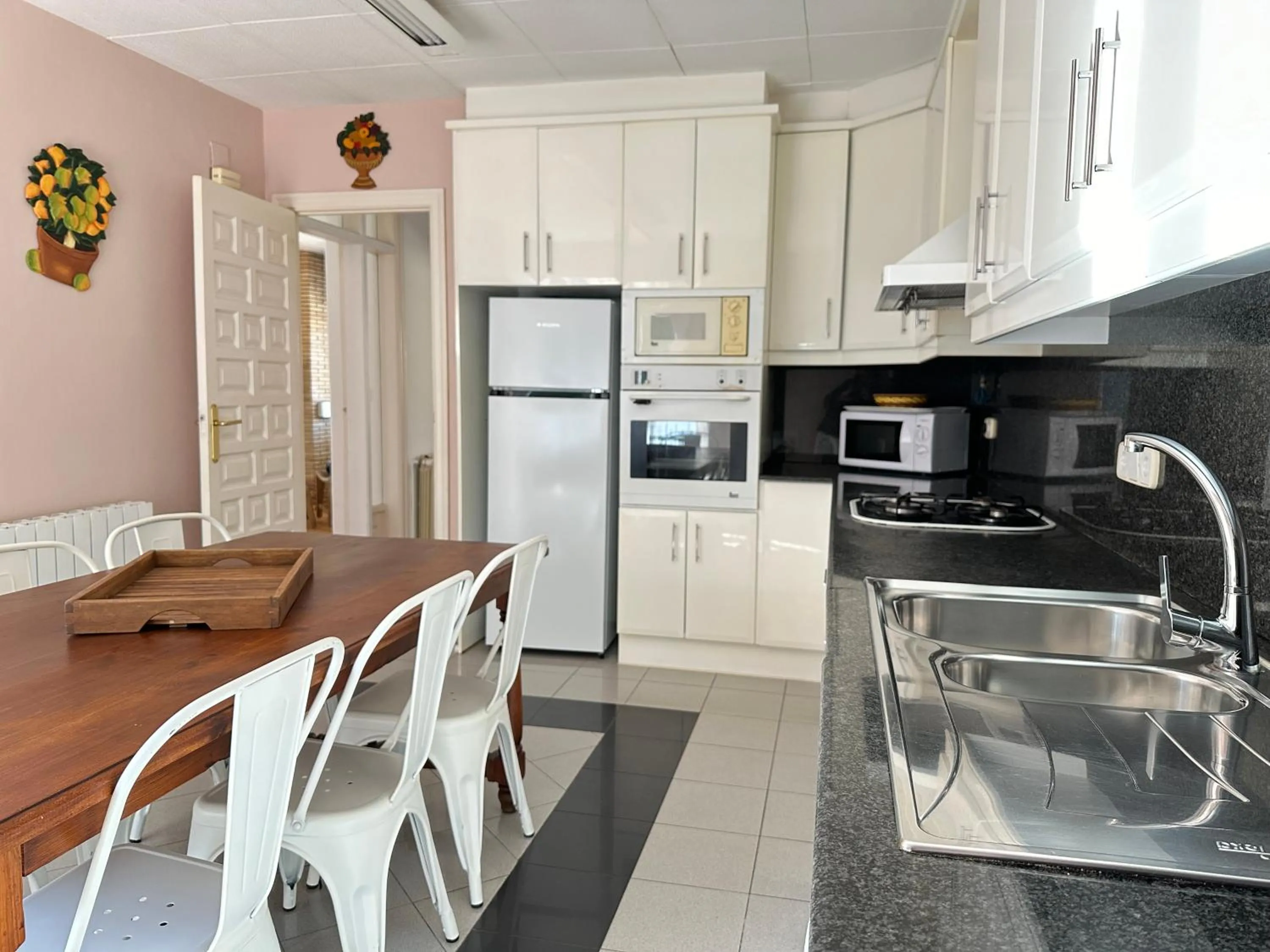 Kitchen or kitchenette in Agi Riu Segre Villa