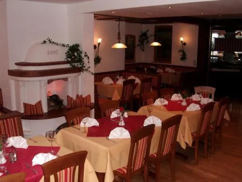 Restaurant/places to eat in Hotel Landgasthof Zum Schildhauer
