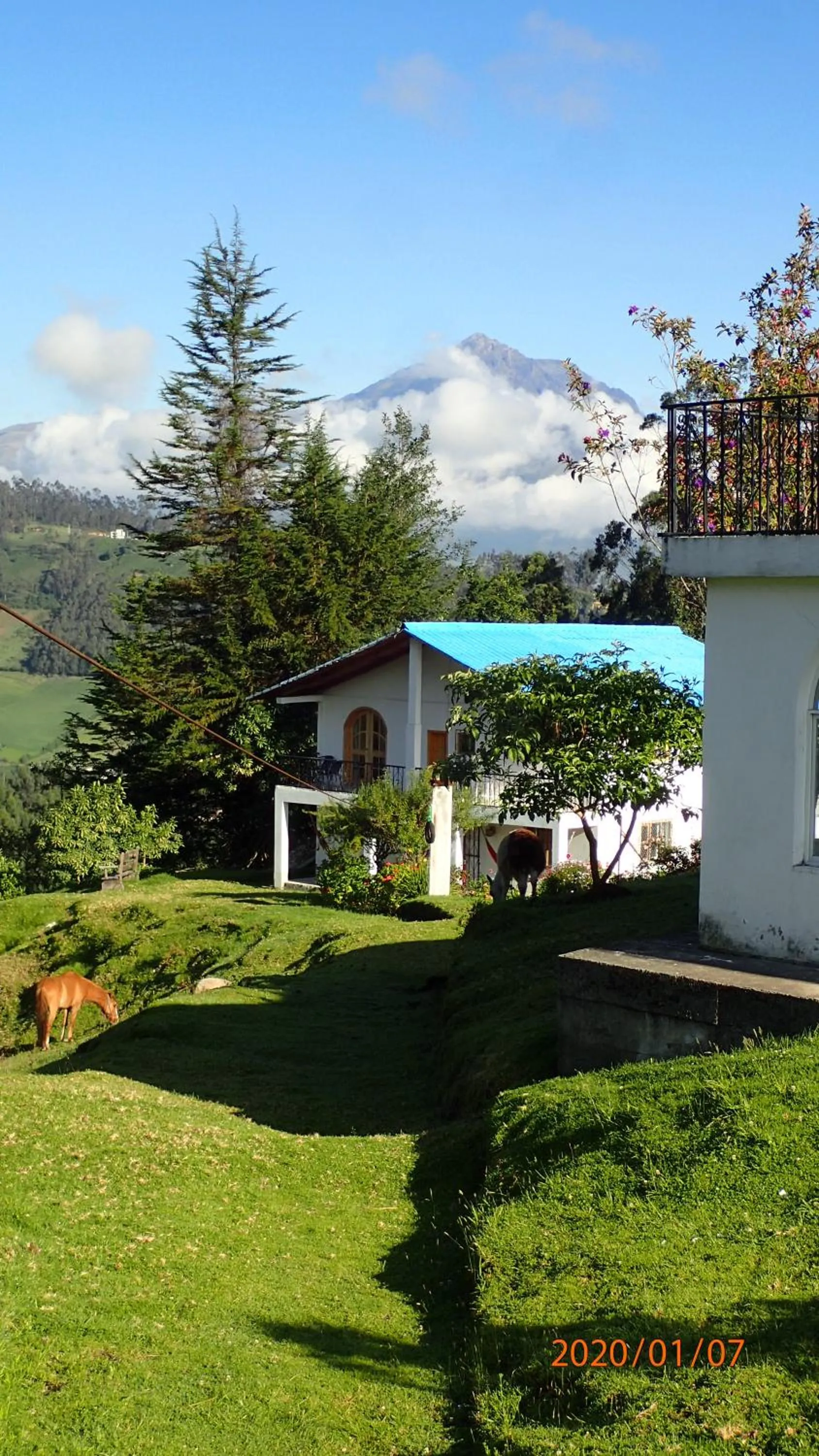 Six-Bedroom House in Hosteria Rose Cottage