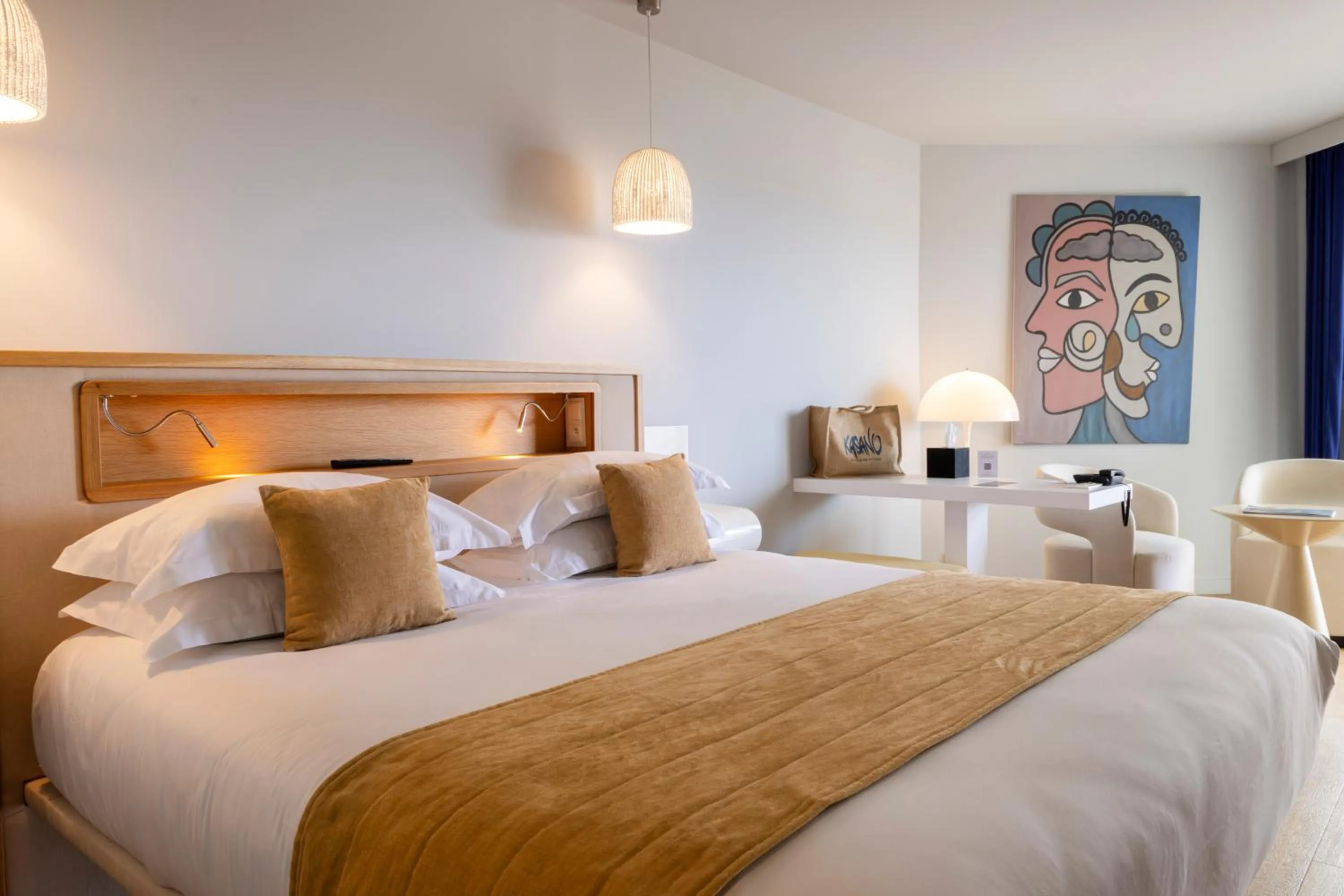 Bed in Hotel & Spa Kasano Calvi - Handwritten Collection