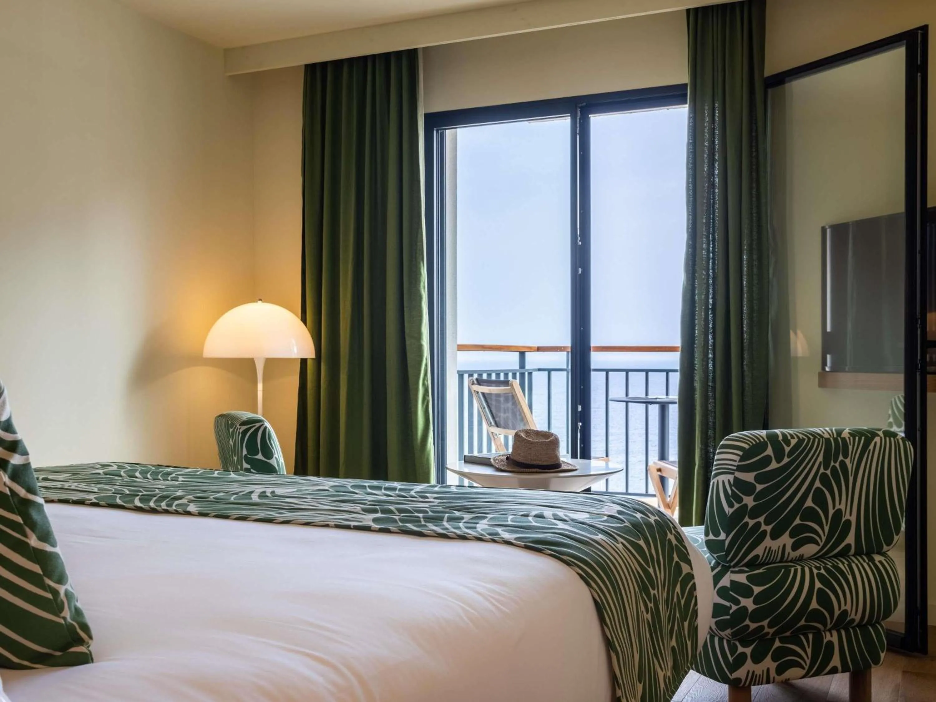 Bedroom, Bed in Hotel & Spa Kasano Calvi - Handwritten Collection