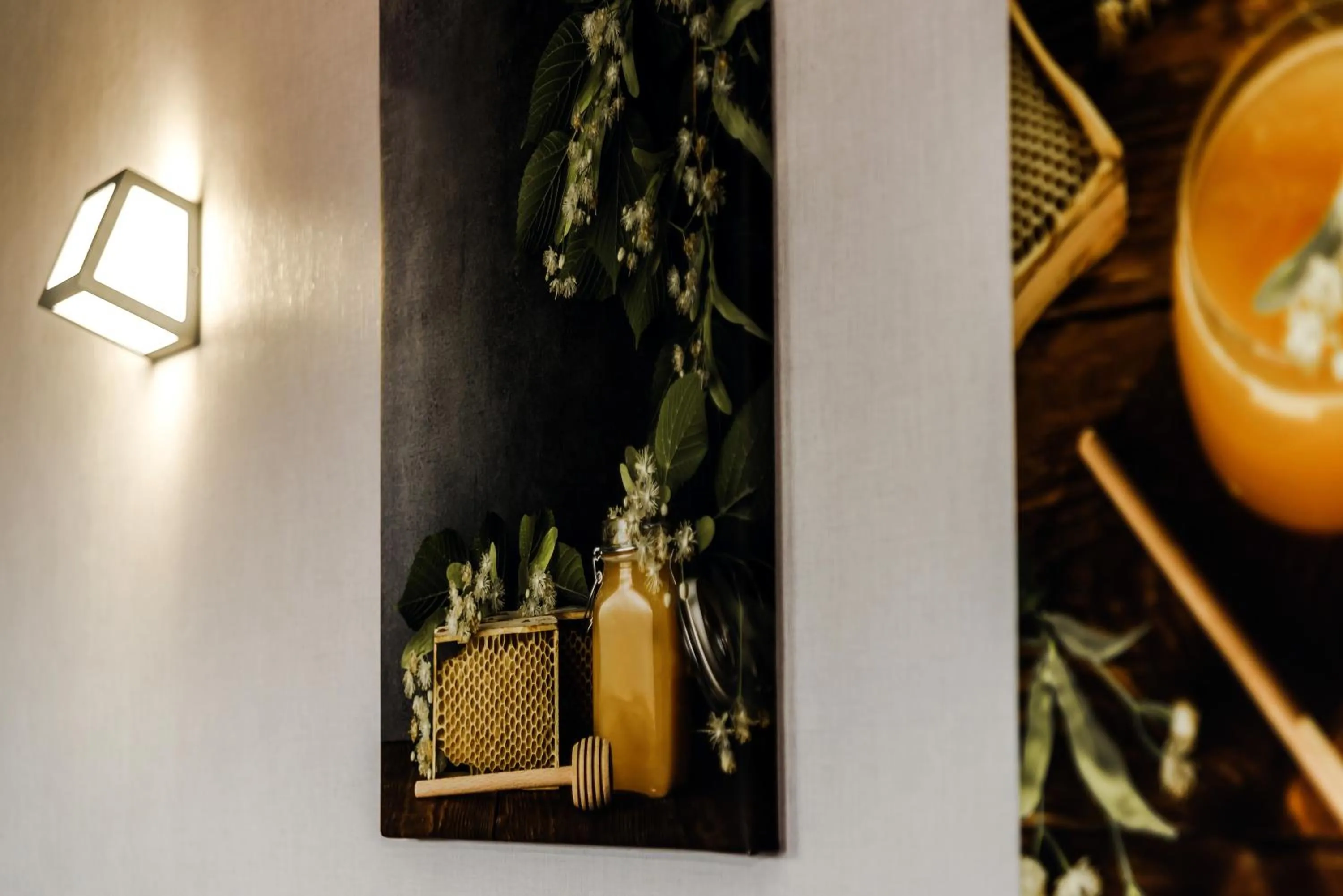 Decorative detail in Hotel 107