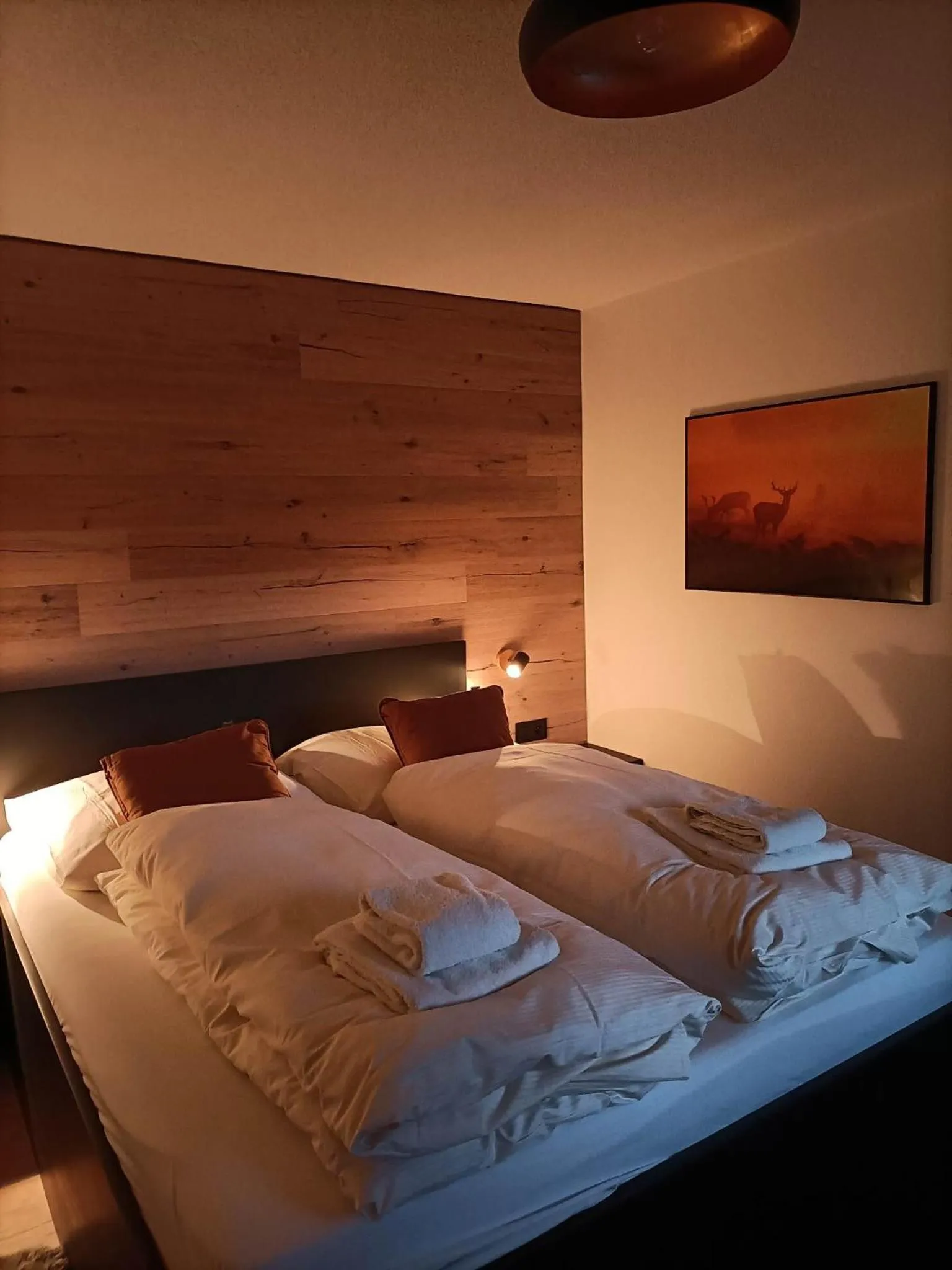 Bed in Pension & Ferienwohnungen Haus Edelweiß