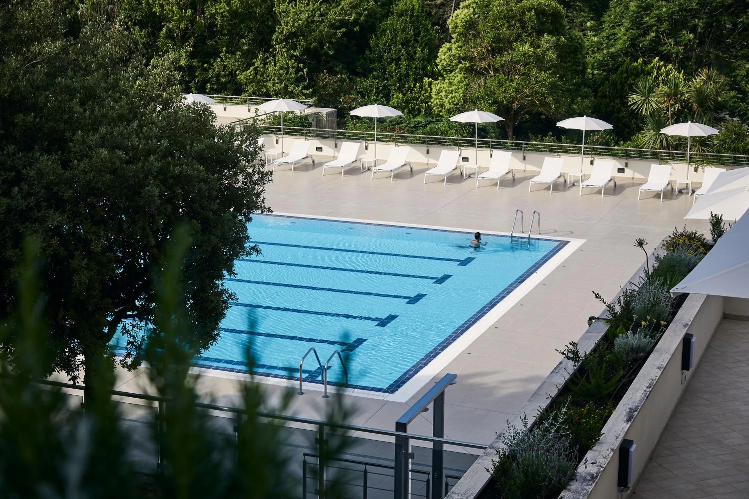 Swimming pool in Hotel Villa Pamphili Roma