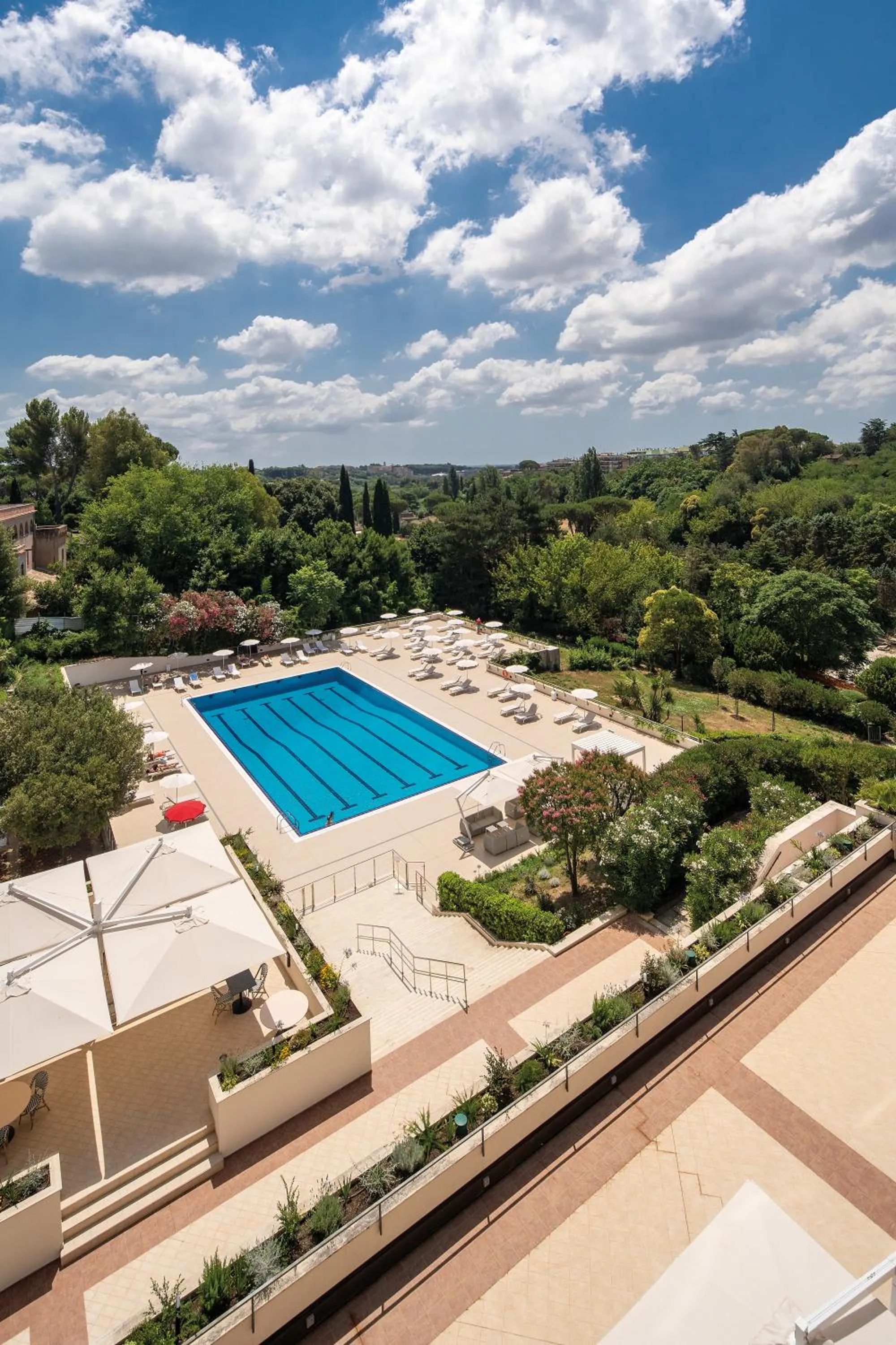 Swimming pool in Hotel Villa Pamphili Roma
