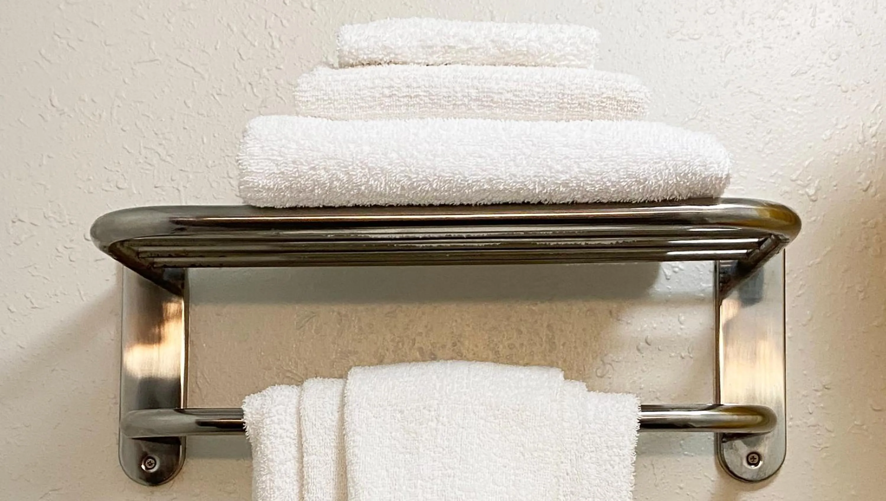 Bathroom in Oak Grove Inn