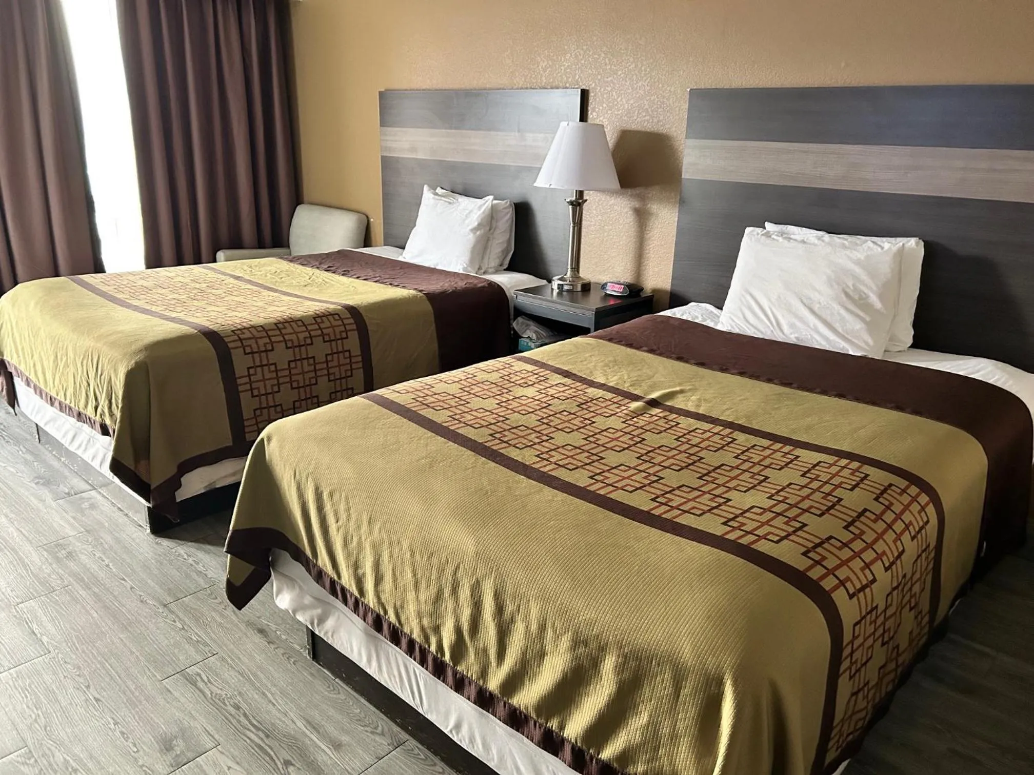 Bed in The Surrey Inn