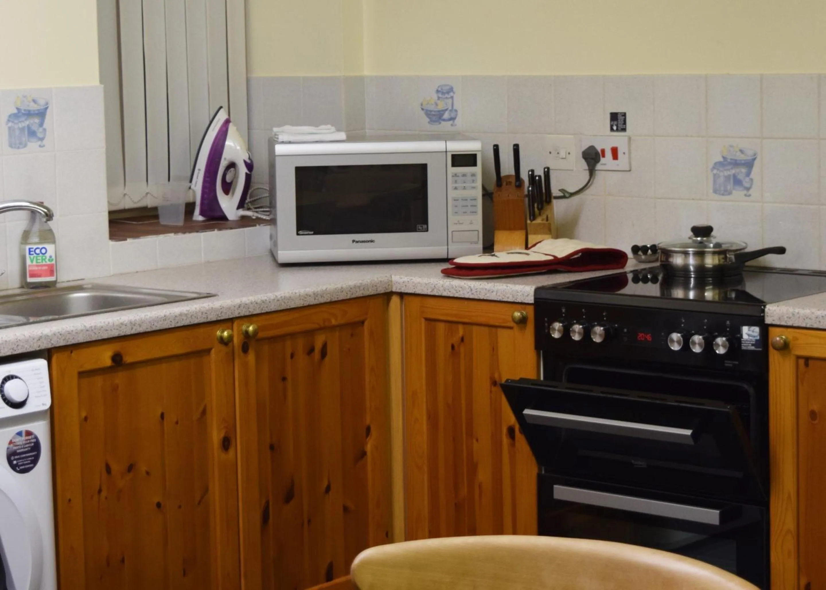 Kitchen or kitchenette in Sandhurst Farm Forge Self Catering Stableblock