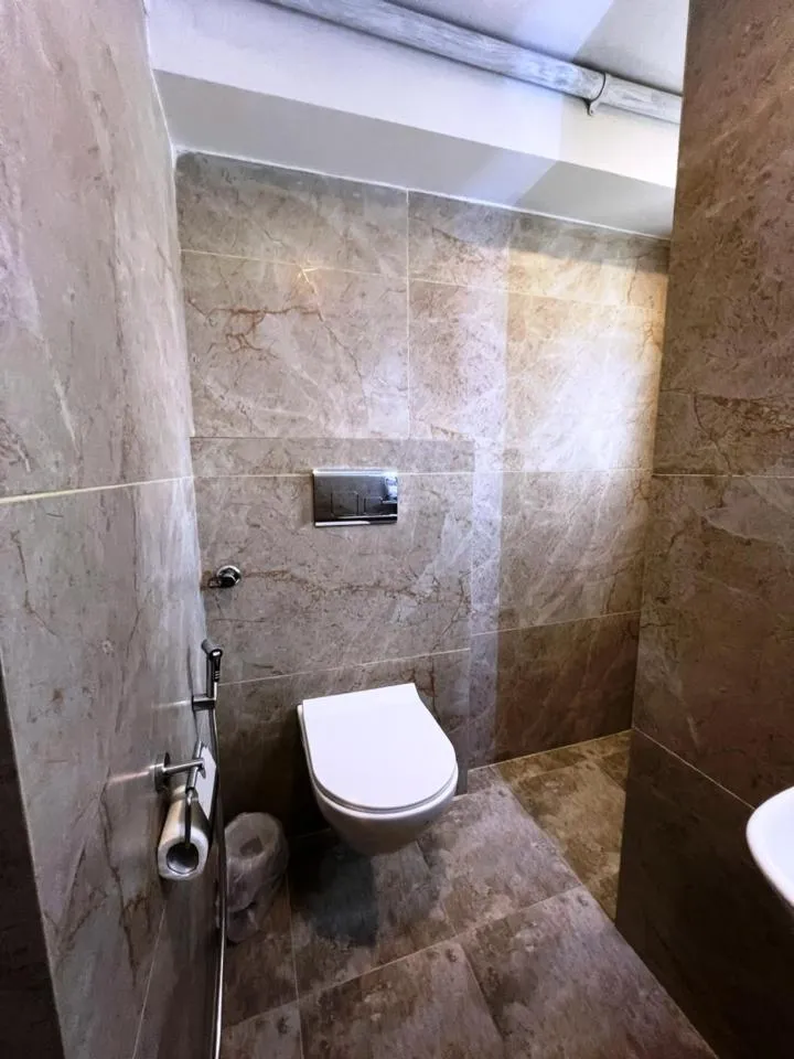 Toilet in Hotel Yambu kathmandu