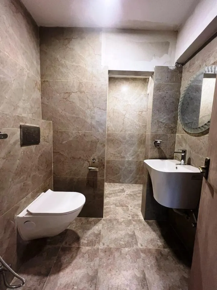 Toilet in Hotel Yambu kathmandu