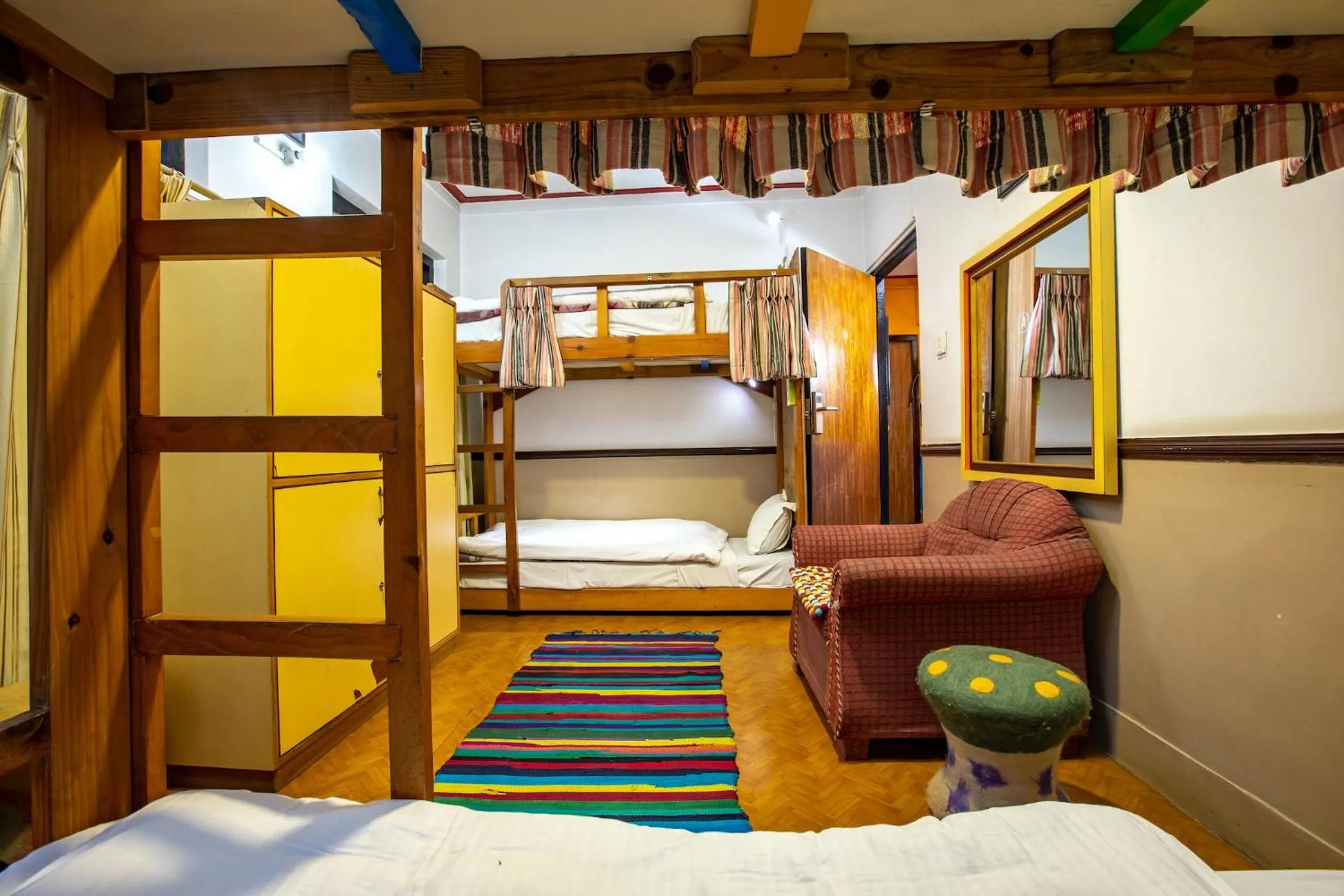 Photo of the whole room, Bed in Shangrila Boutique Hotel