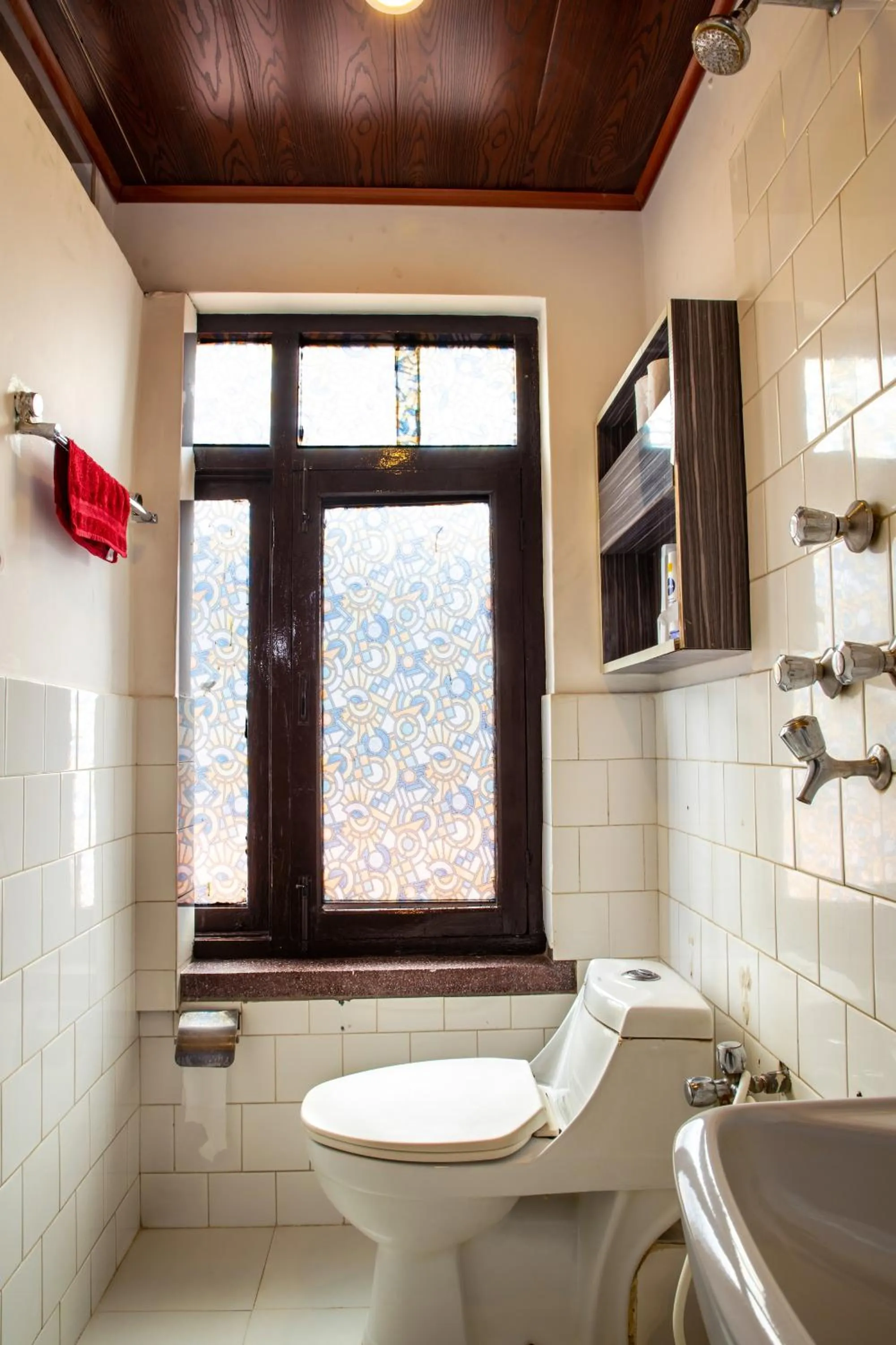 Bathroom in Shangrila Boutique Hotel