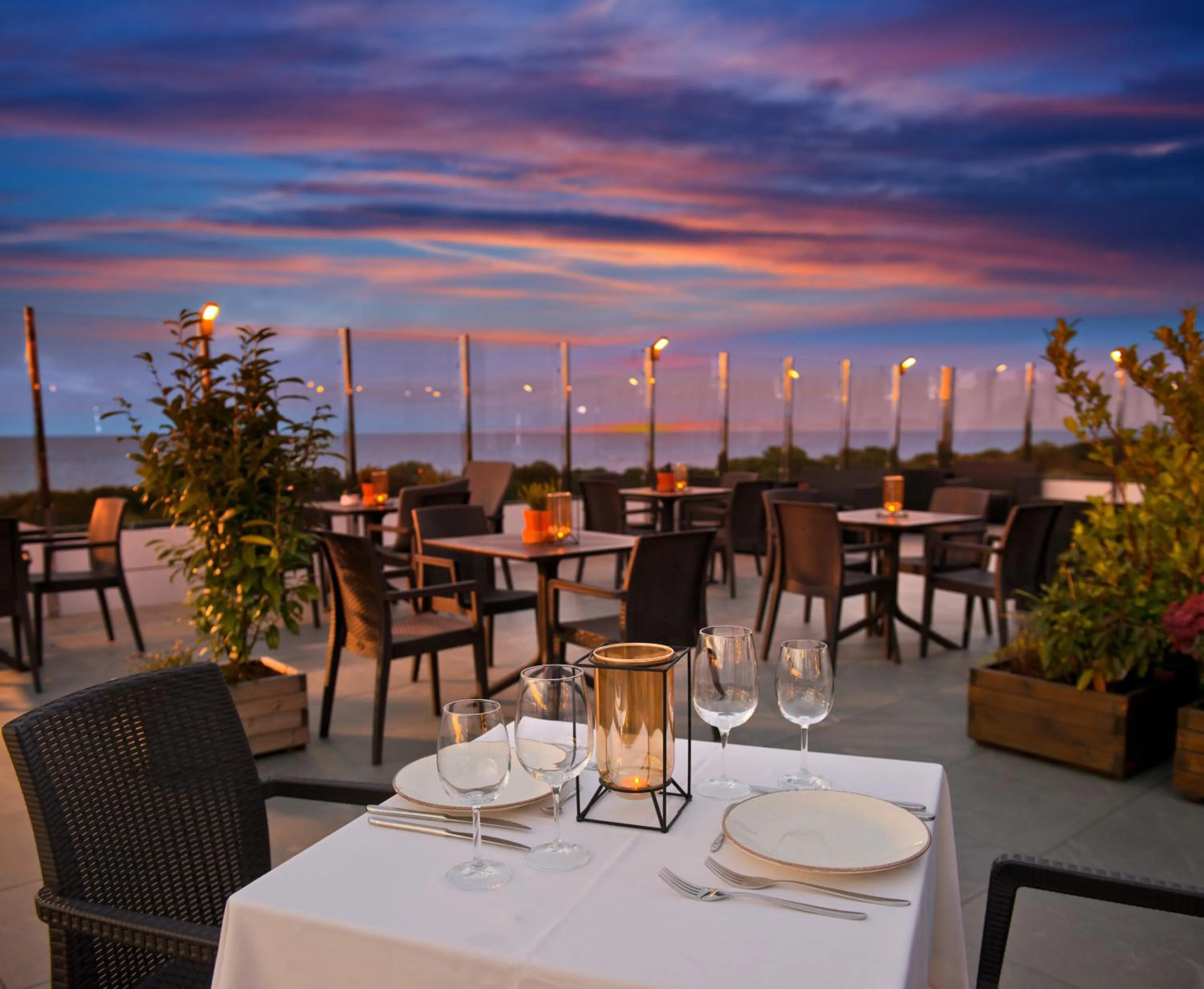 Restaurant/places to eat in Olymp IV