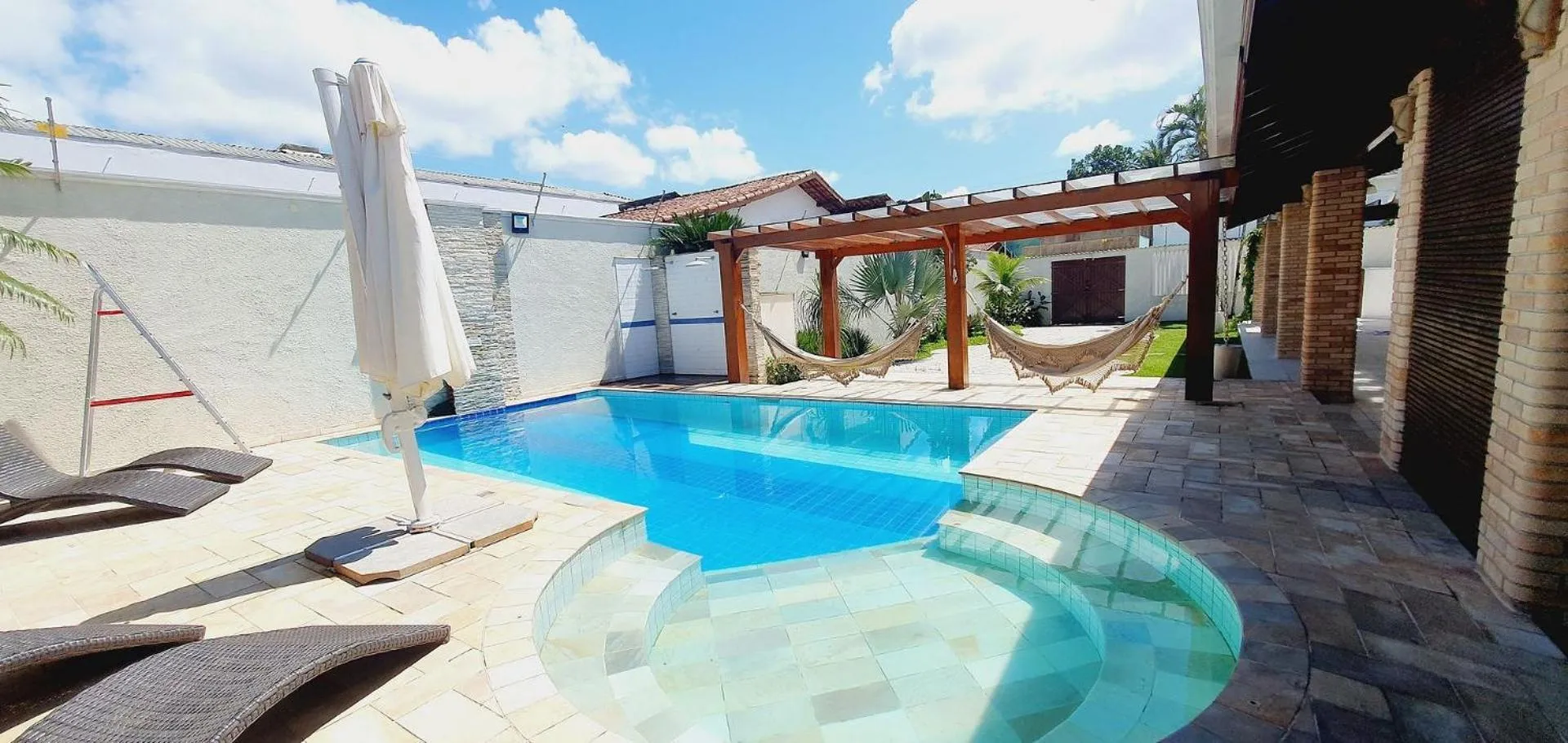 Espetacular, 6 suítes, Varanda Gourmet, Bilhar, Pebolim, Praia dos Sonhos