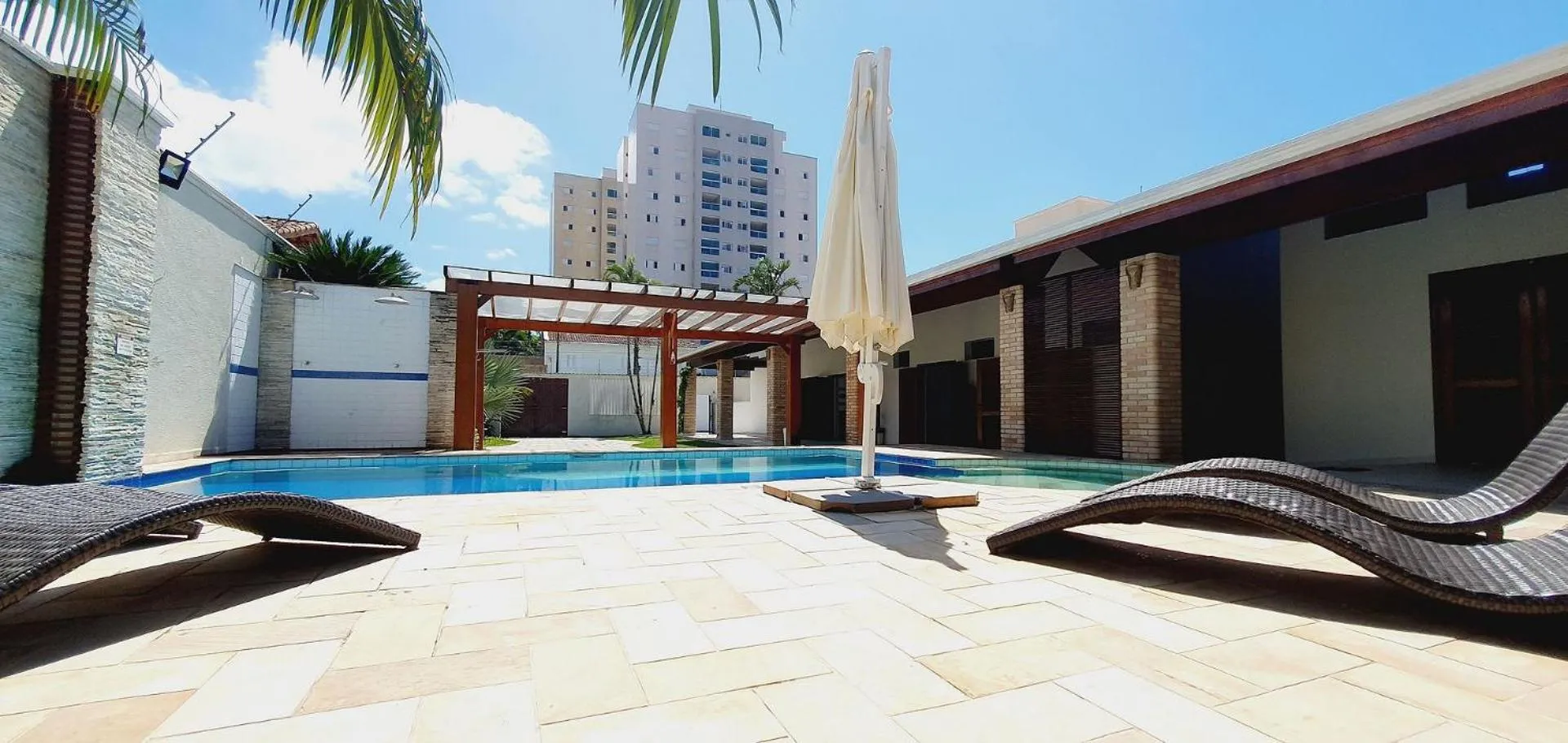 View (from property/room) in Espetacular, 6 suítes, Varanda Gourmet, Bilhar, Pebolim, Praia dos Sonhos