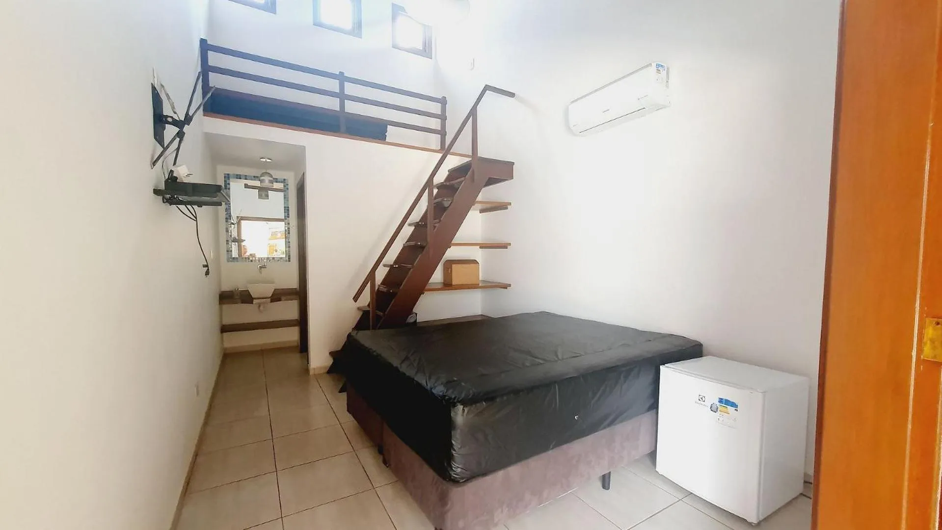 Photo of the whole room in Espetacular, 6 suítes, Varanda Gourmet, Bilhar, Pebolim, Praia dos Sonhos