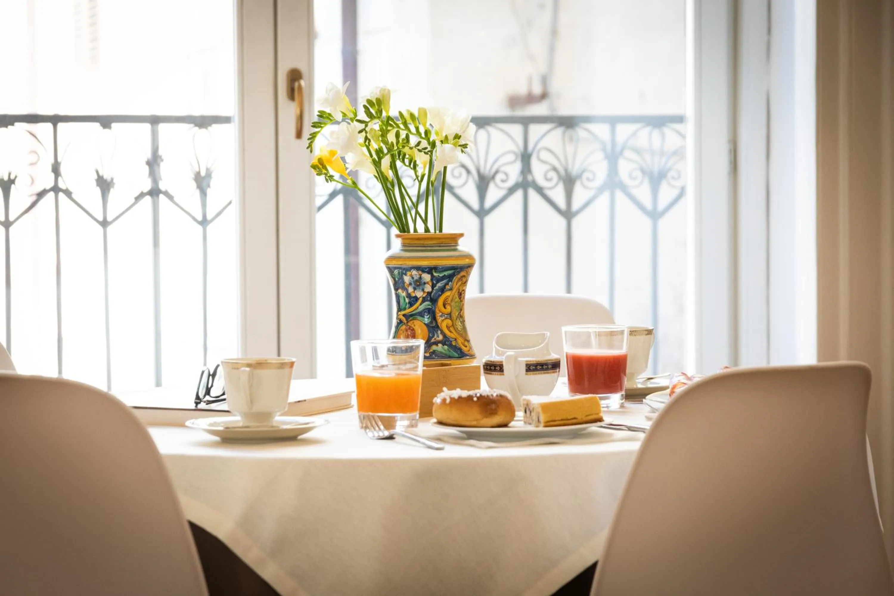 Breakfast in Divisi Suites & SPA