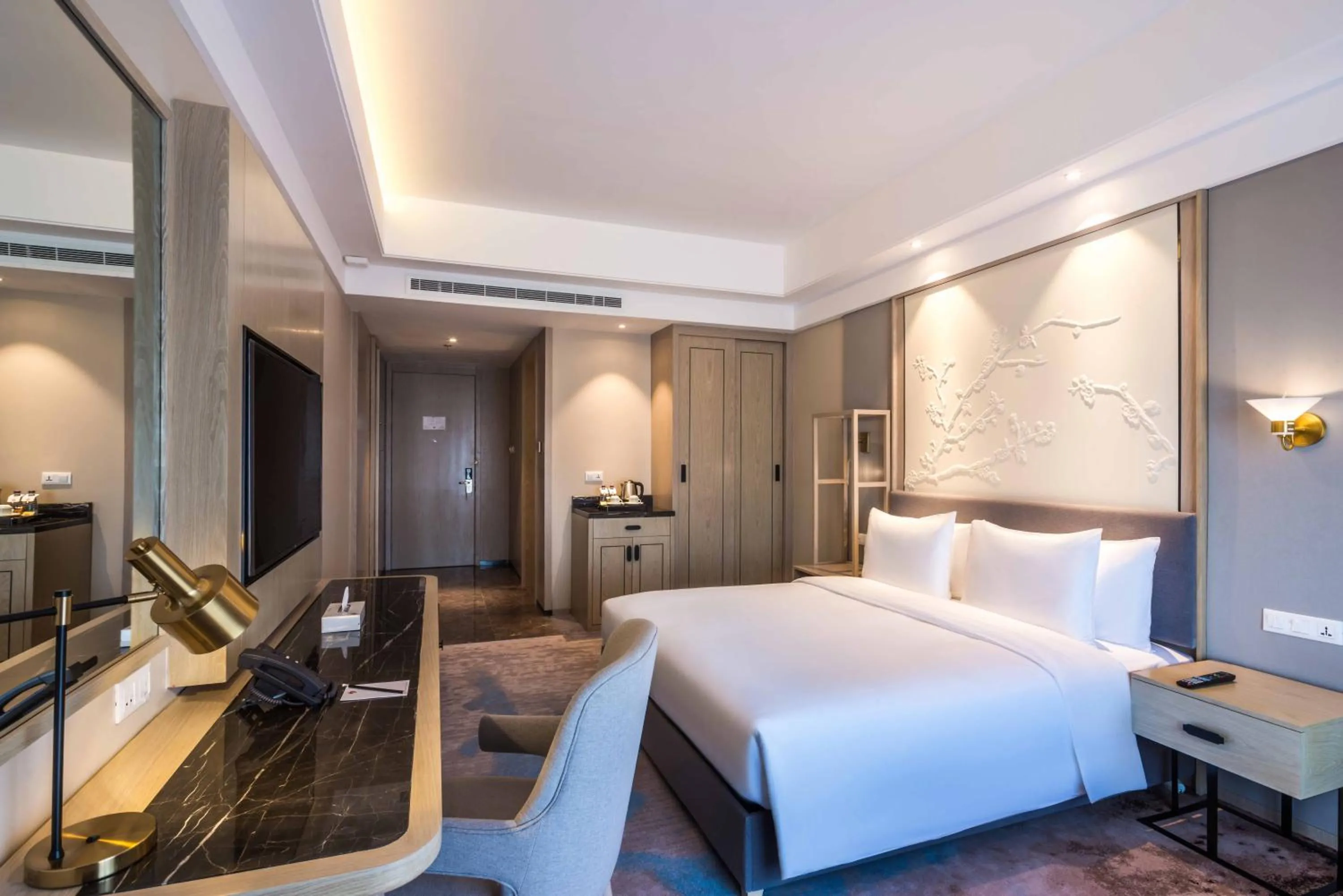 Photo of the whole room, Bed in Aber Khamis Mushait