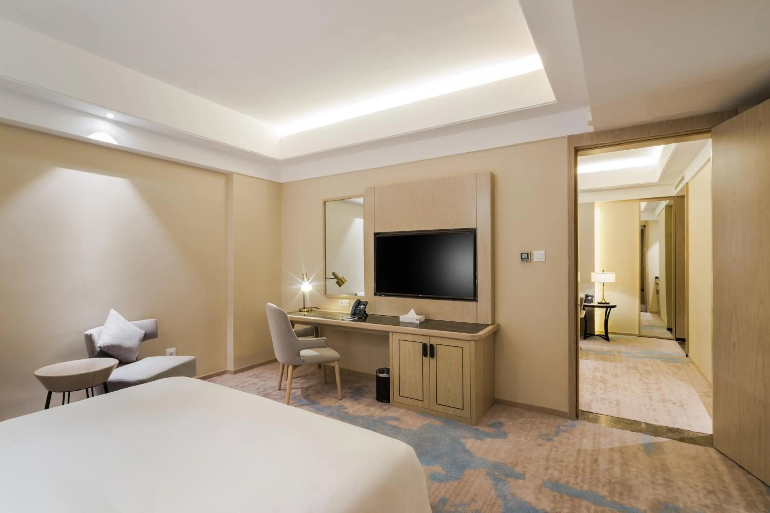 TV and multimedia, Bed in Aber Khamis Mushait