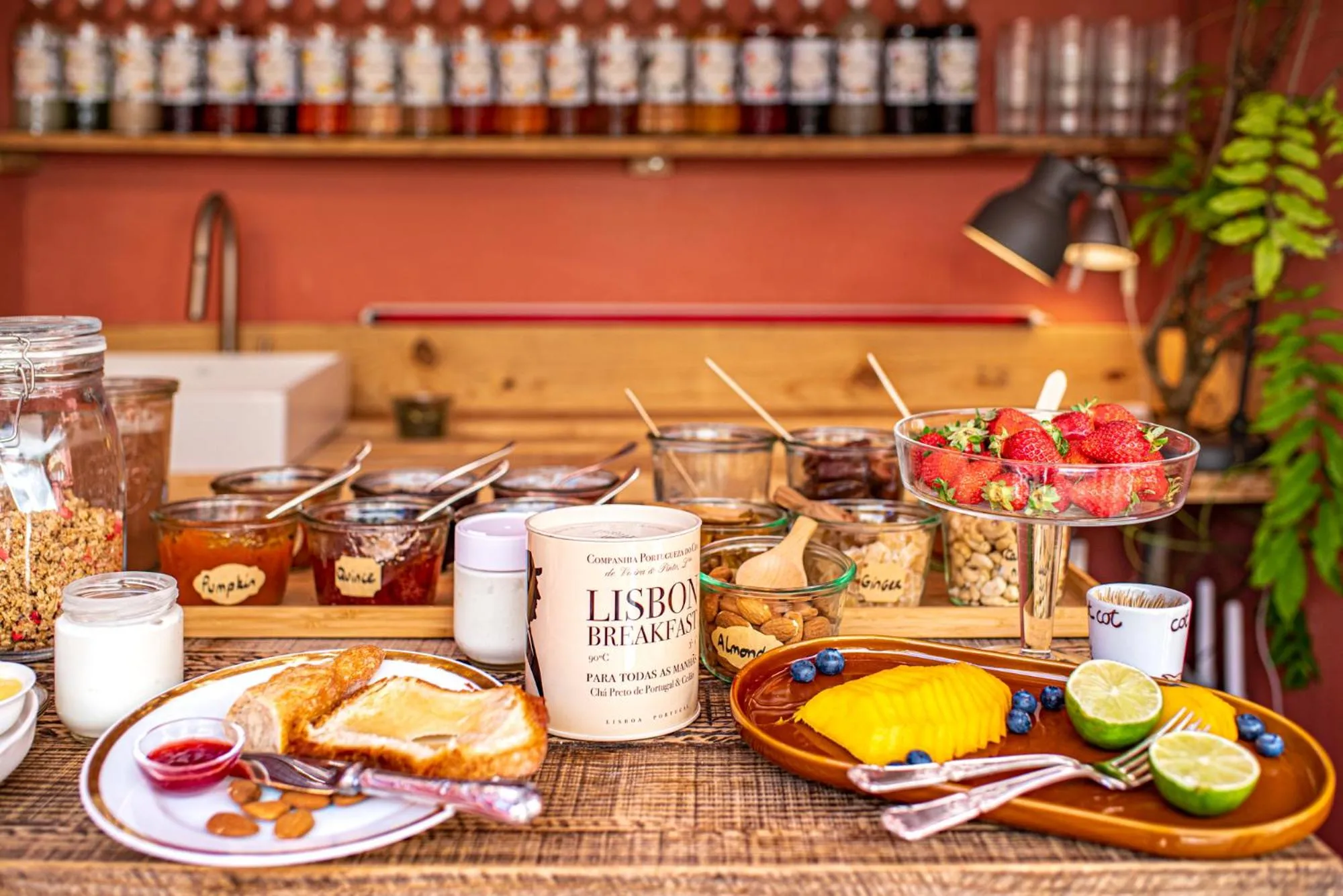 Lounge or bar in toctoctoc lisboa